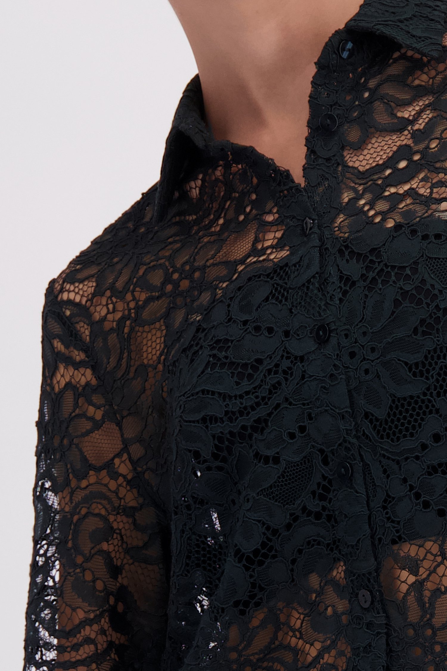 Détail de Blouse en dentelle vert foncé de D'Auvry pour Femmes