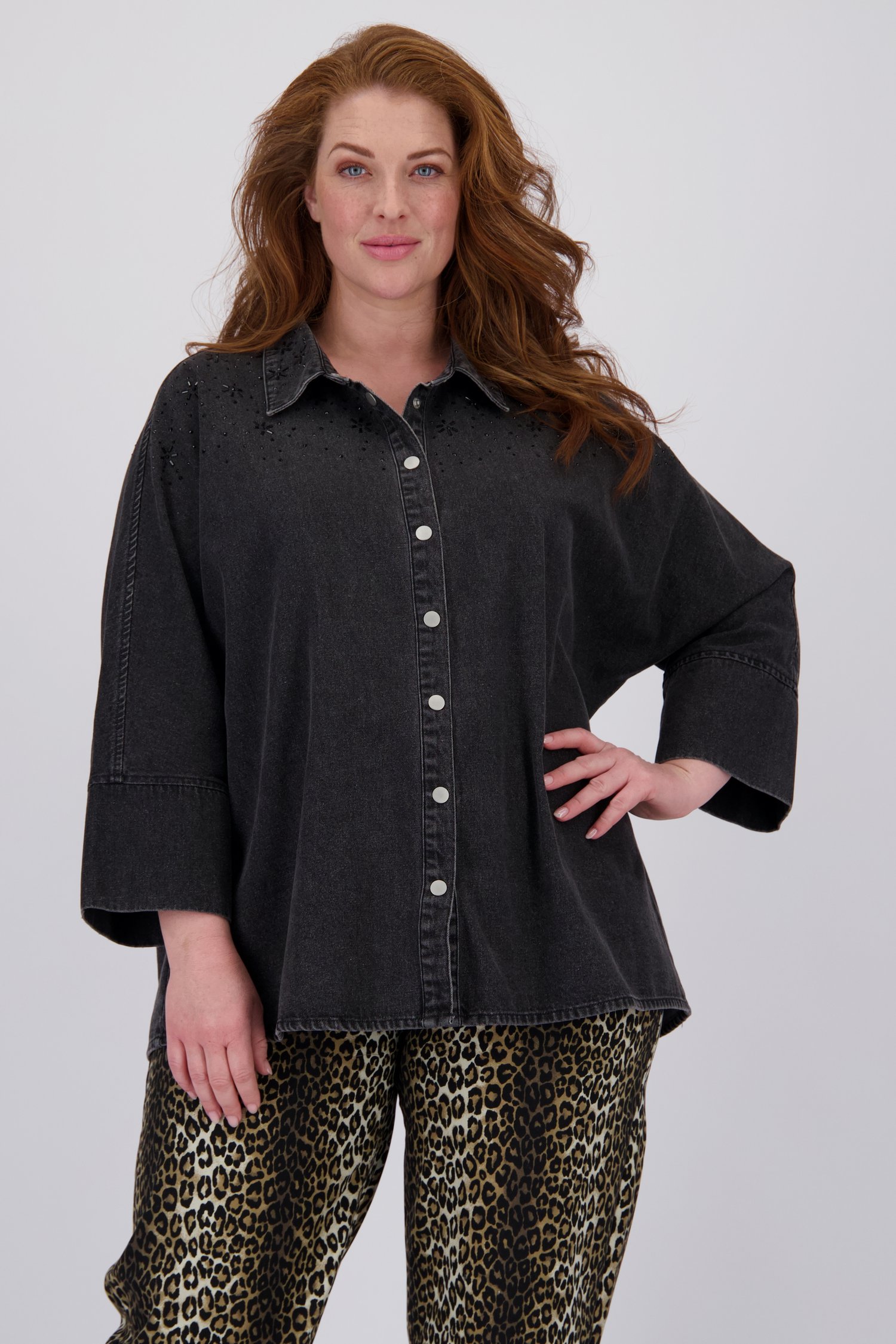 Blouse en jean noire avec strass de Only Carmakoma pour Femmes