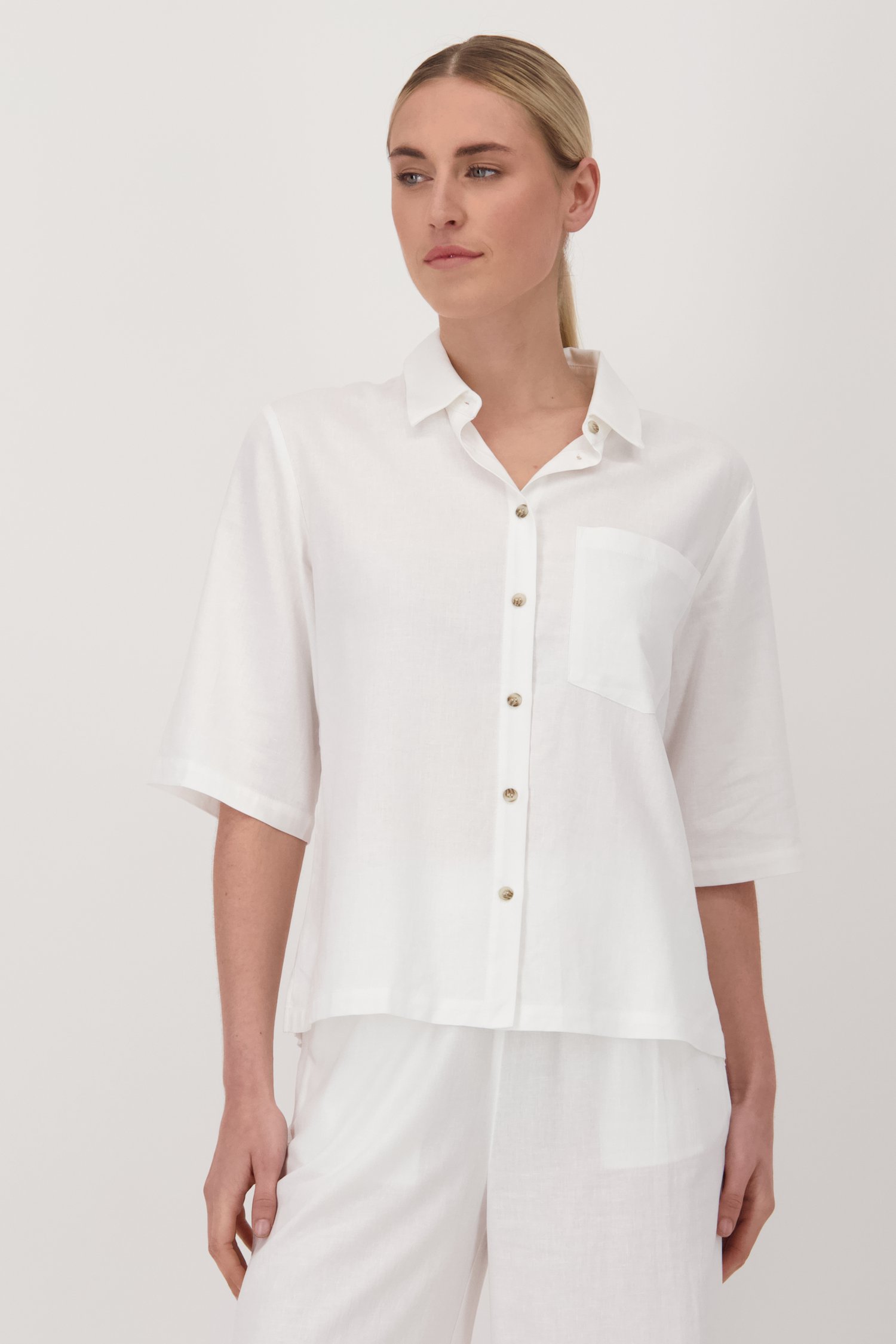 Blouse en lin blanc à manches courtes de Liberty Island pour Femmes