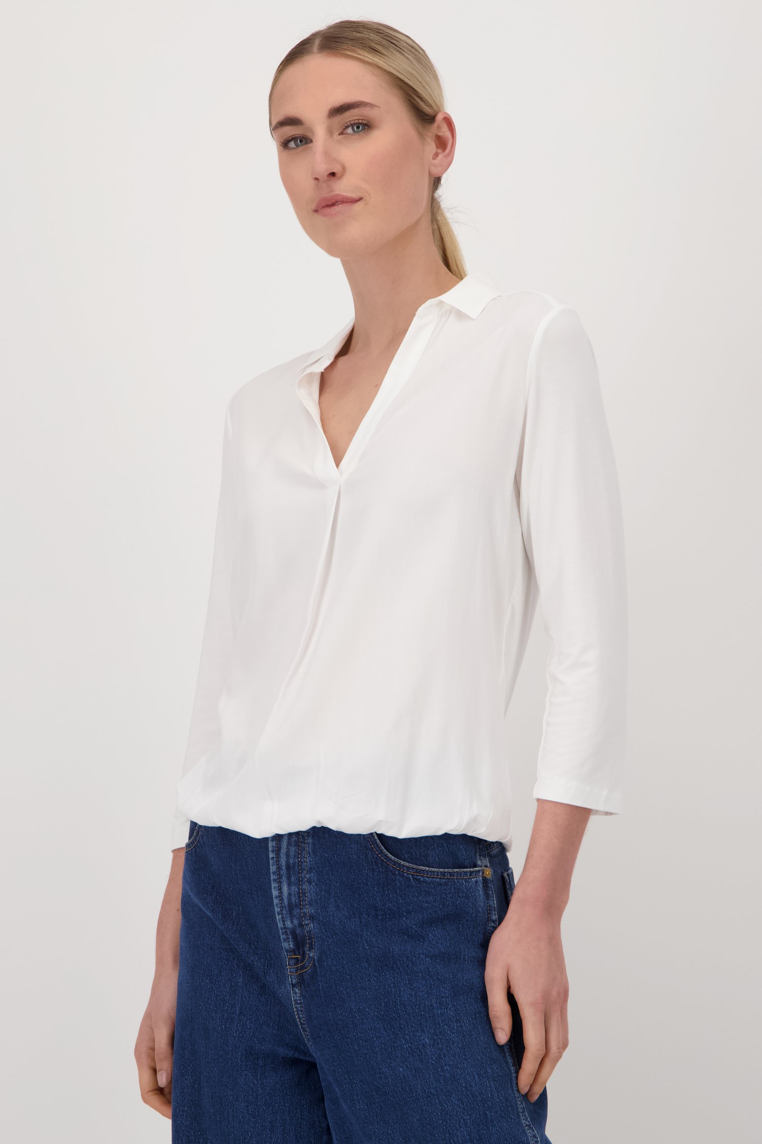 Blouse fine blanche à taille élastiquée de Liberty Island pour Femmes