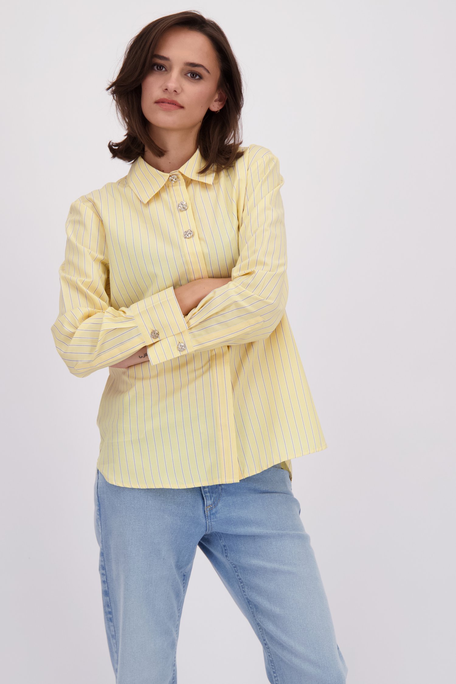 Le devant de Blouse jaune rayée de JDY pour Femmes