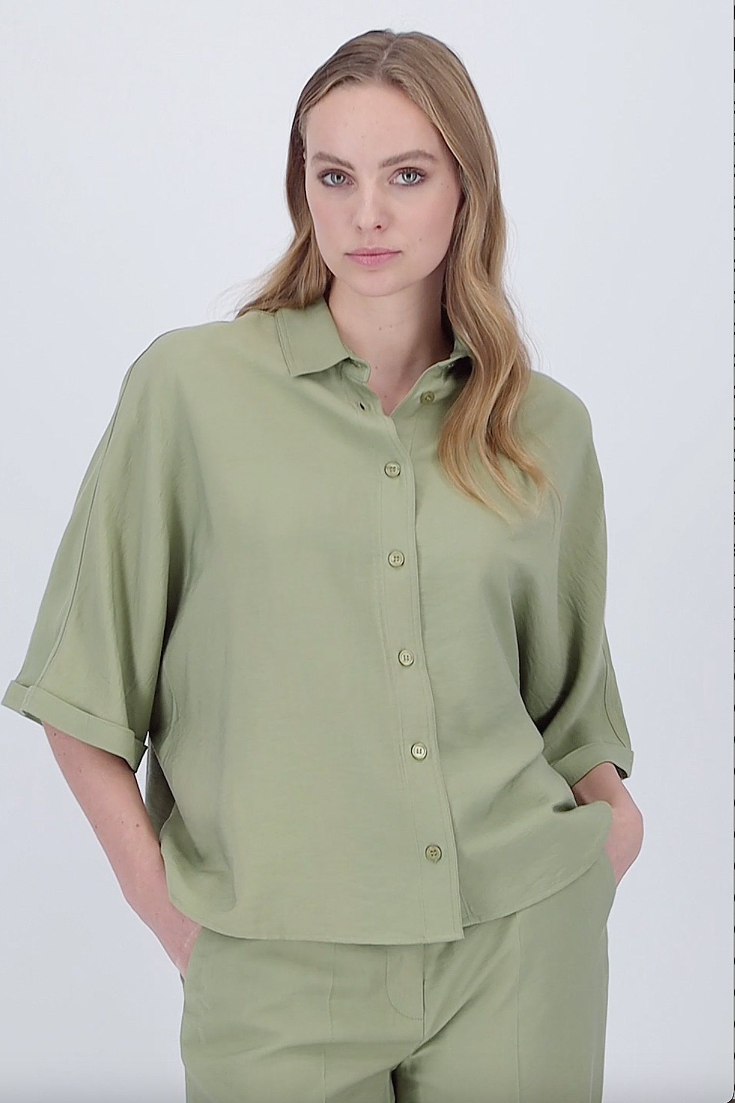 Blouse kaki à manches mi-longues de More & More pour Femmes