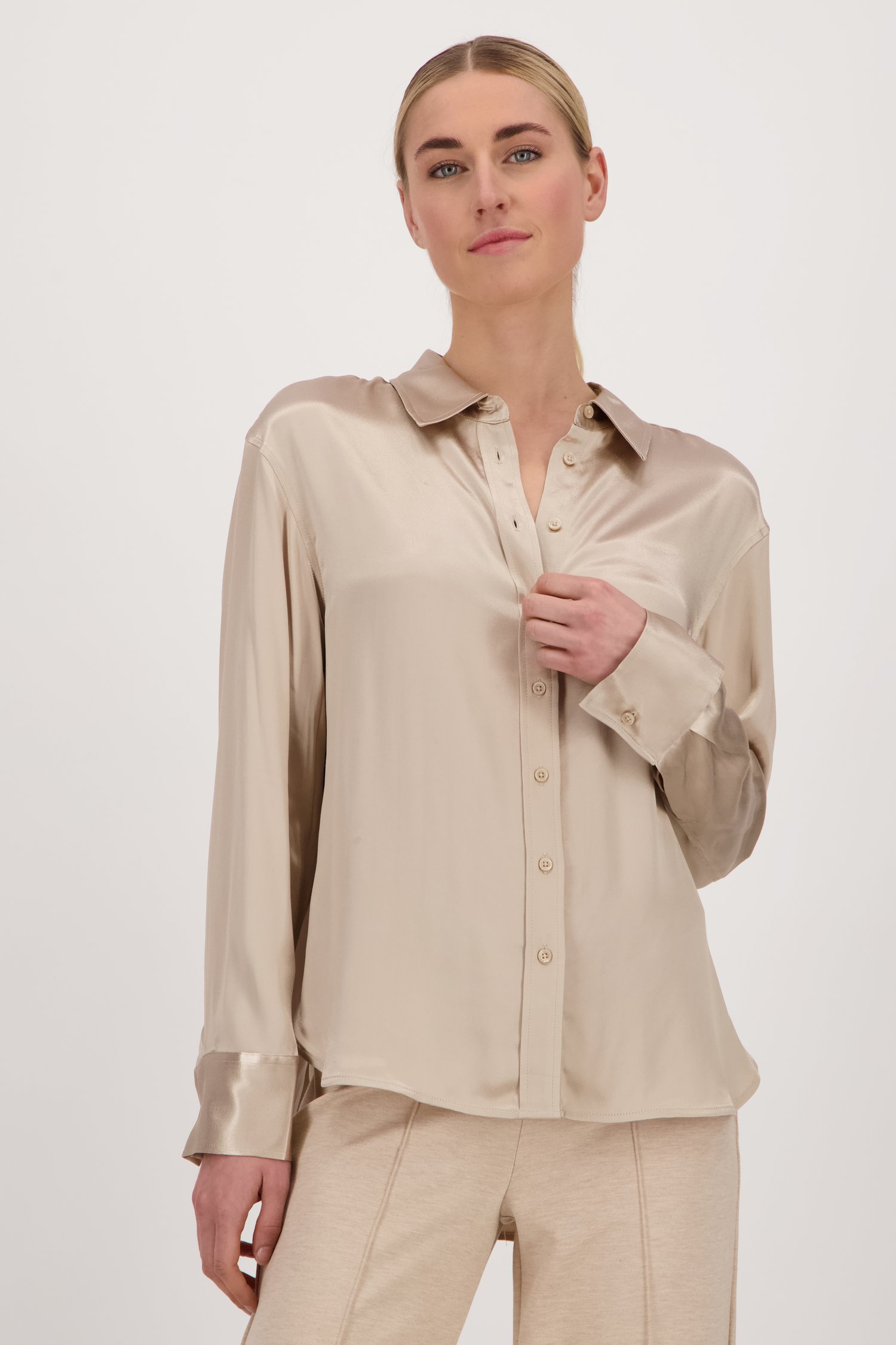 Blouse met zijdelook - champagnekleur van Opus voor Dames