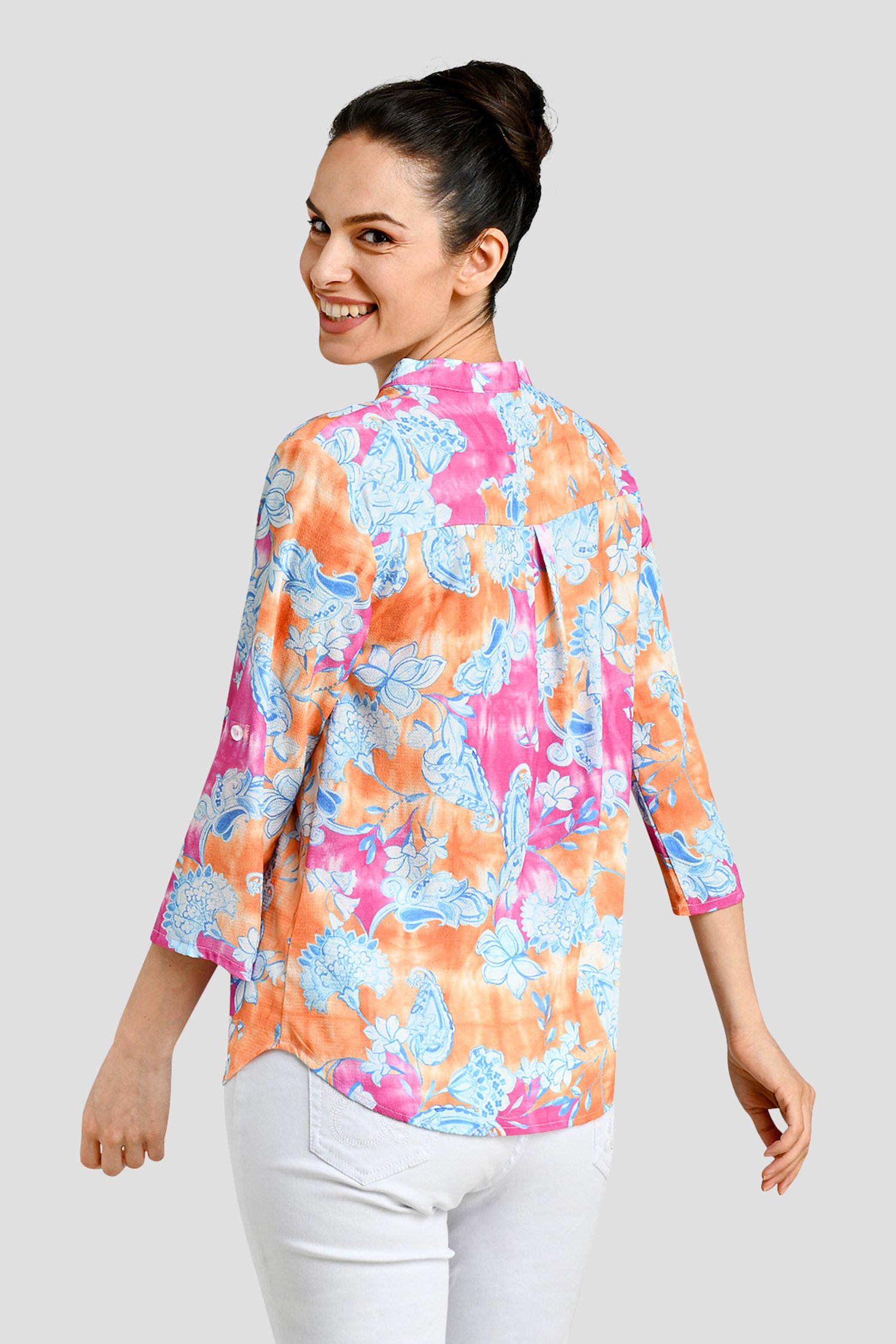 Le dos de Blouse rose-orange à imprimé floral de Bicalla pour Femmes
