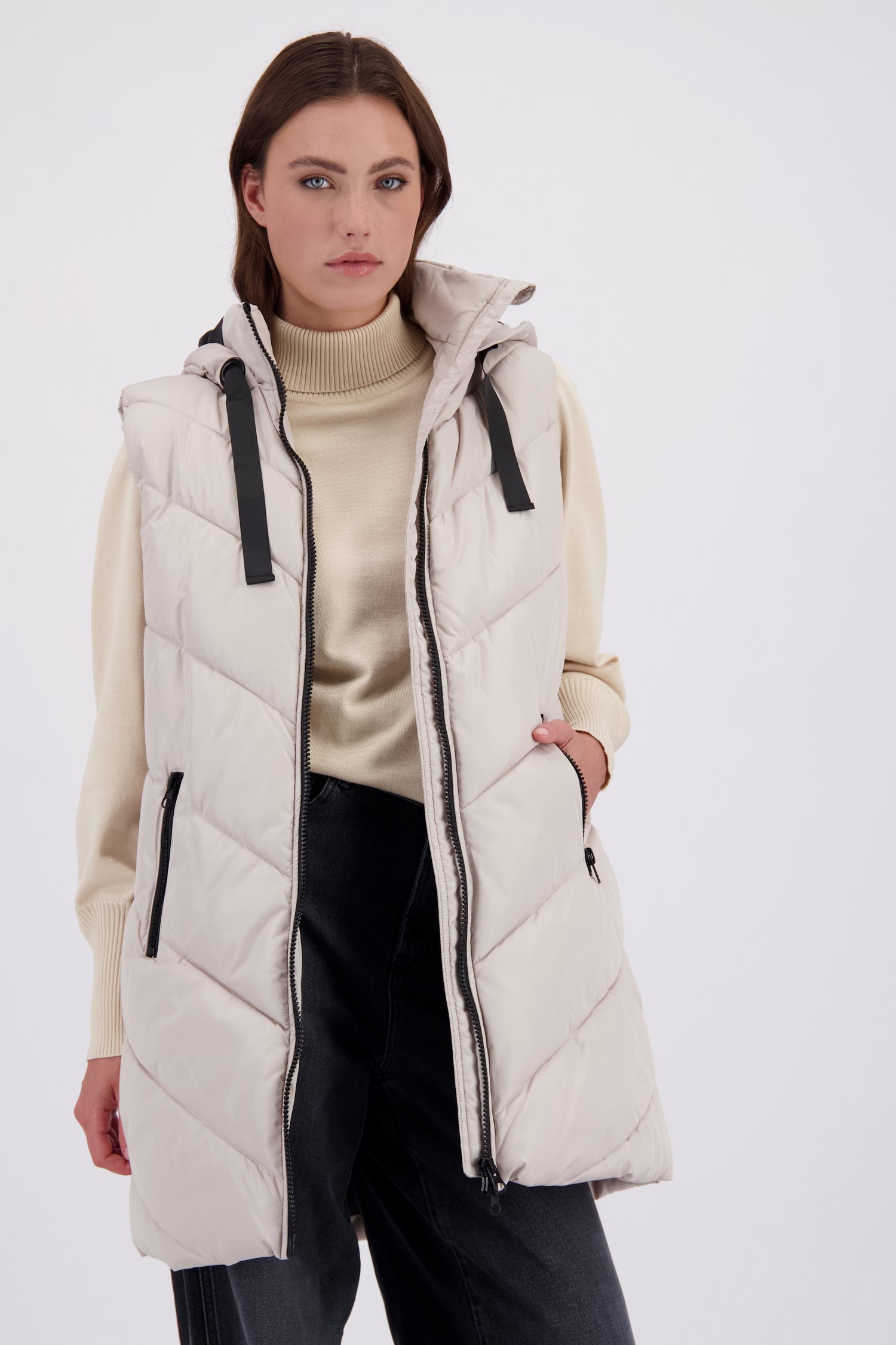 Le devant de Bodywarmer long blanc de JDY pour Femmes