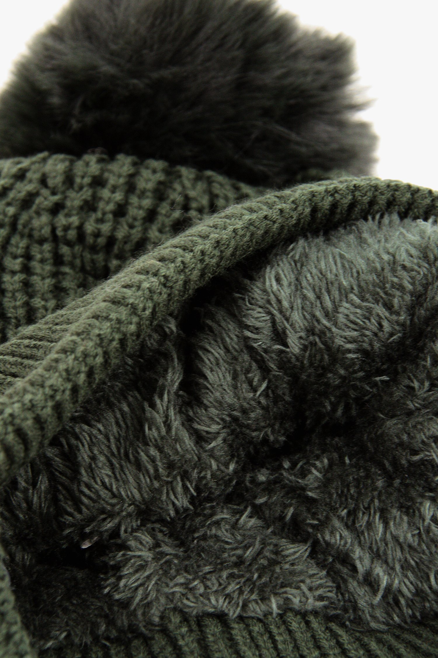Bonnet vert foncé avec pompon	 de Liberty Island pour Femmes