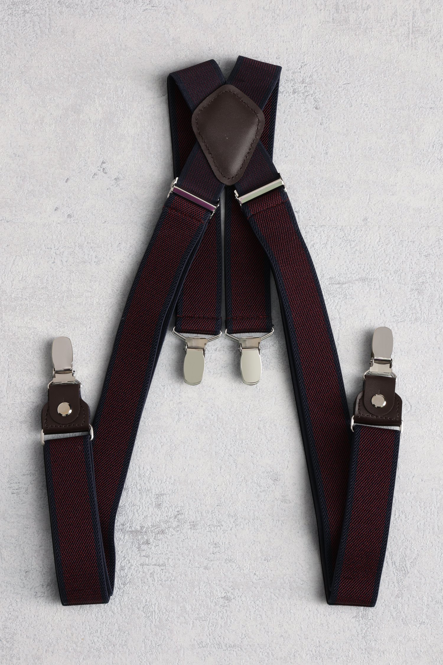 Voorkant van Bordeaux bretellen door Liberty Island voor Heren