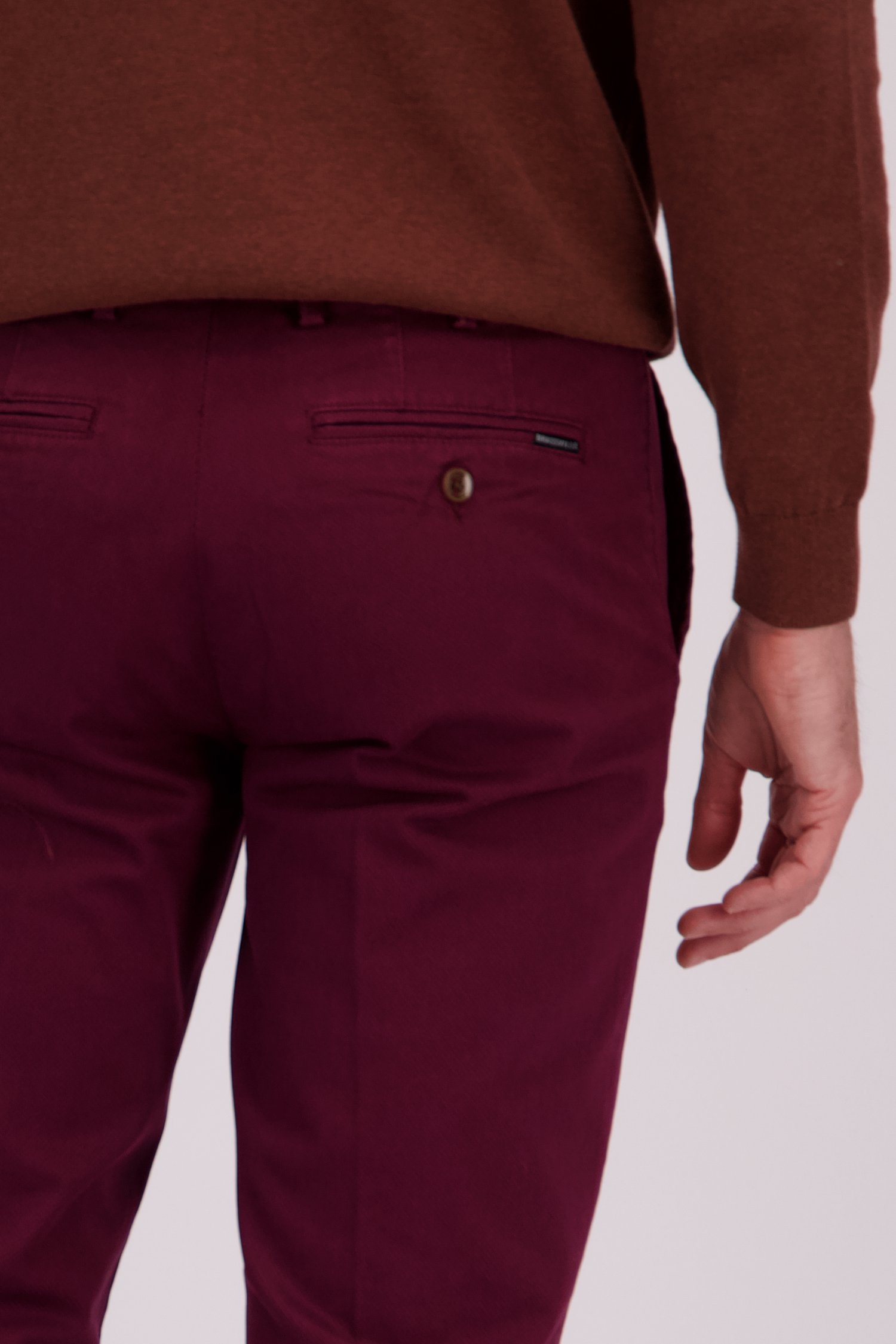 Detail van Bordeaux chino - Vancouver - Regular fit  door Brassville voor Heren