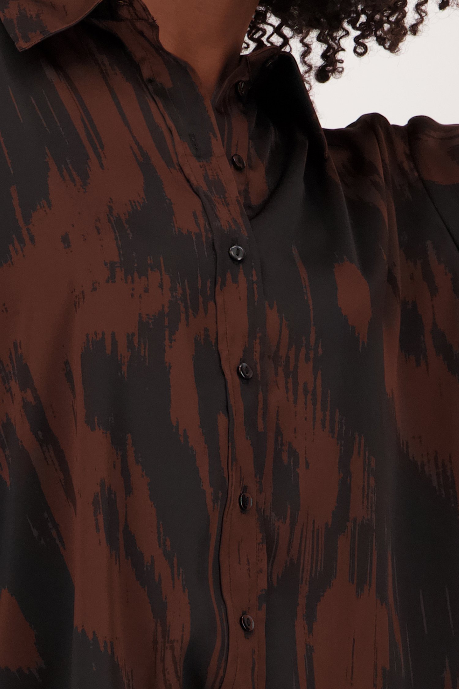 Bruin-zwarte blouse met zijdelook van JDY voor Dames