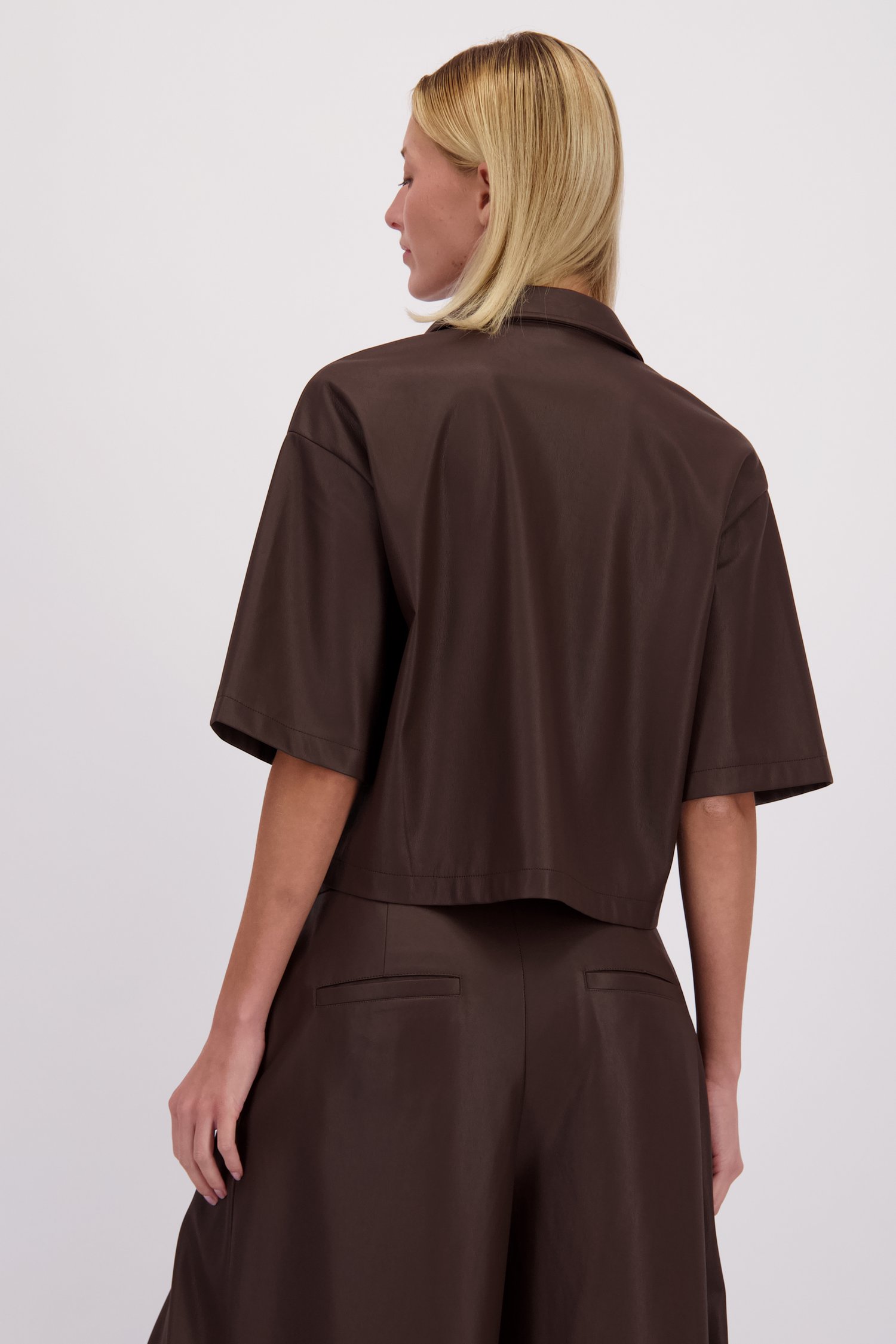 Achterkant van Bruine blouse met leather look door D'Auvry voor Dames