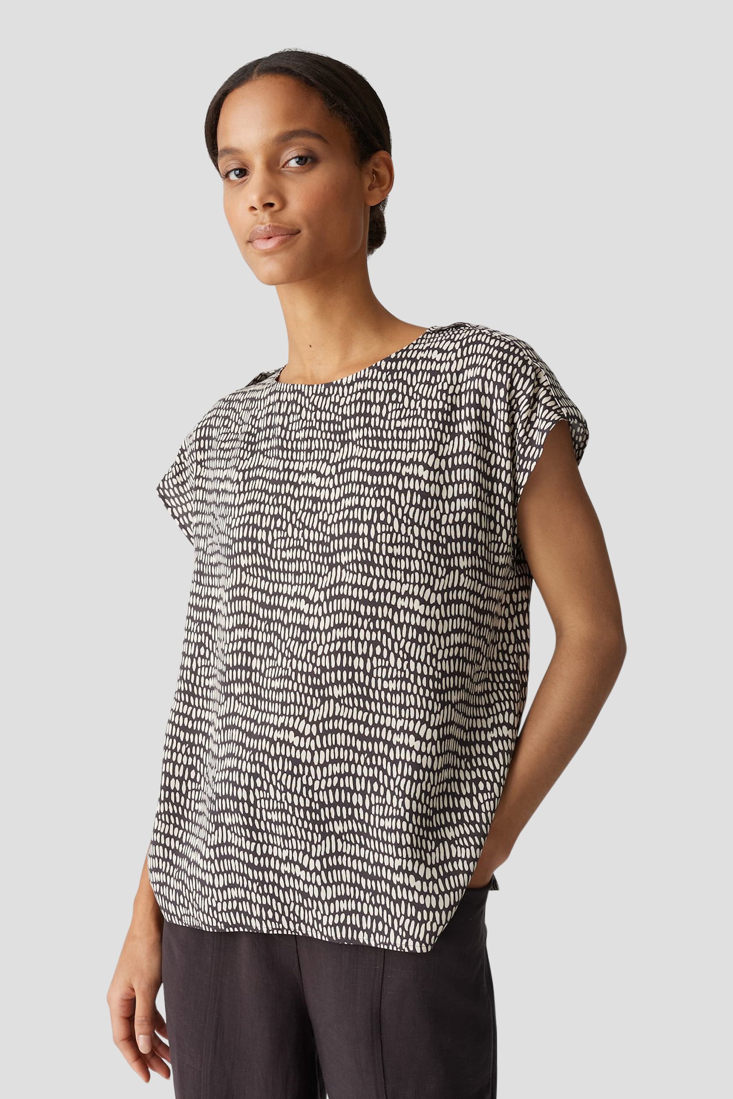 Bruine blouse met lichtbeige print van Opus voor Dames