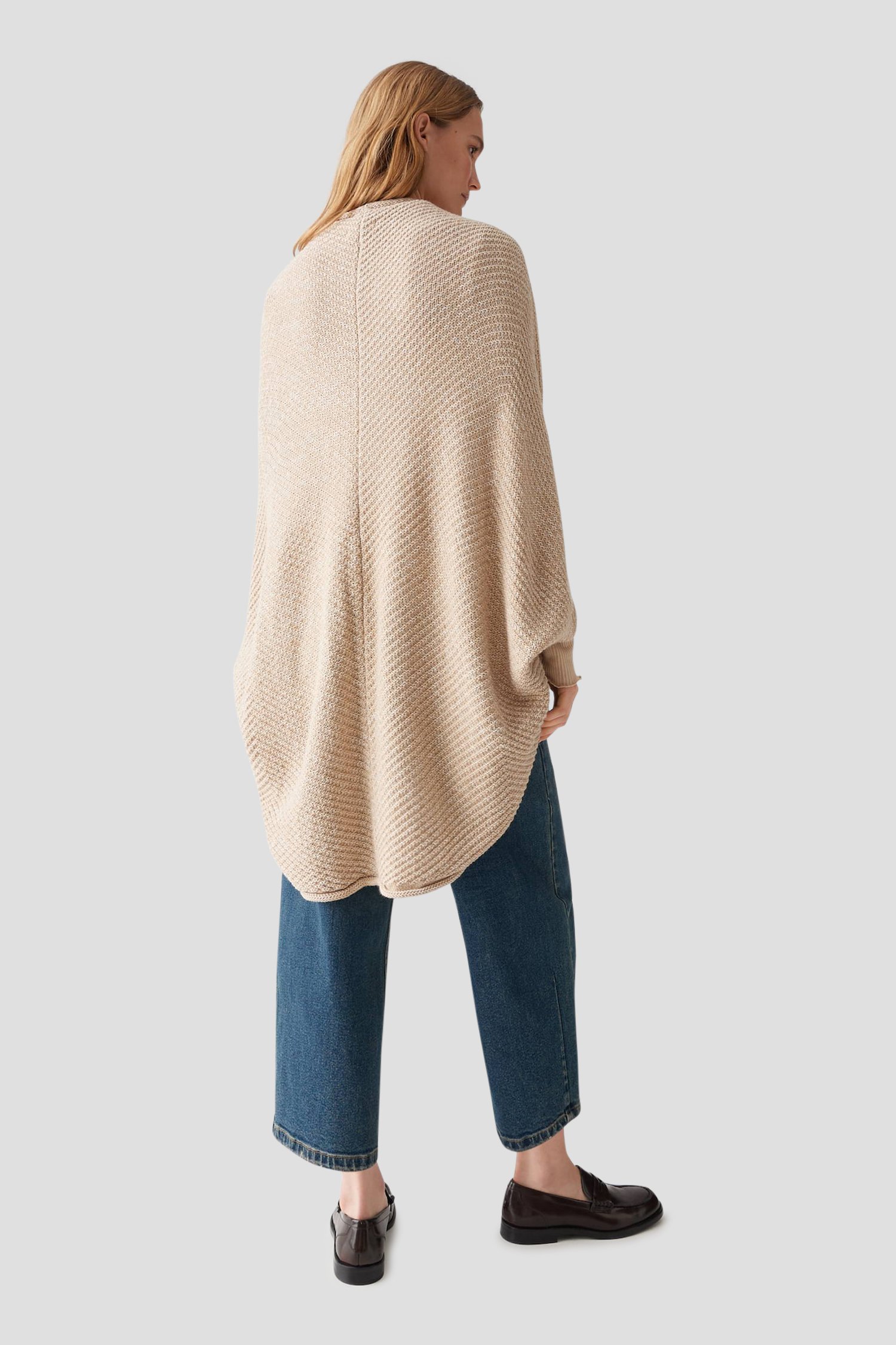 Le dos de Cape tricotée beige de Opus pour Femmes