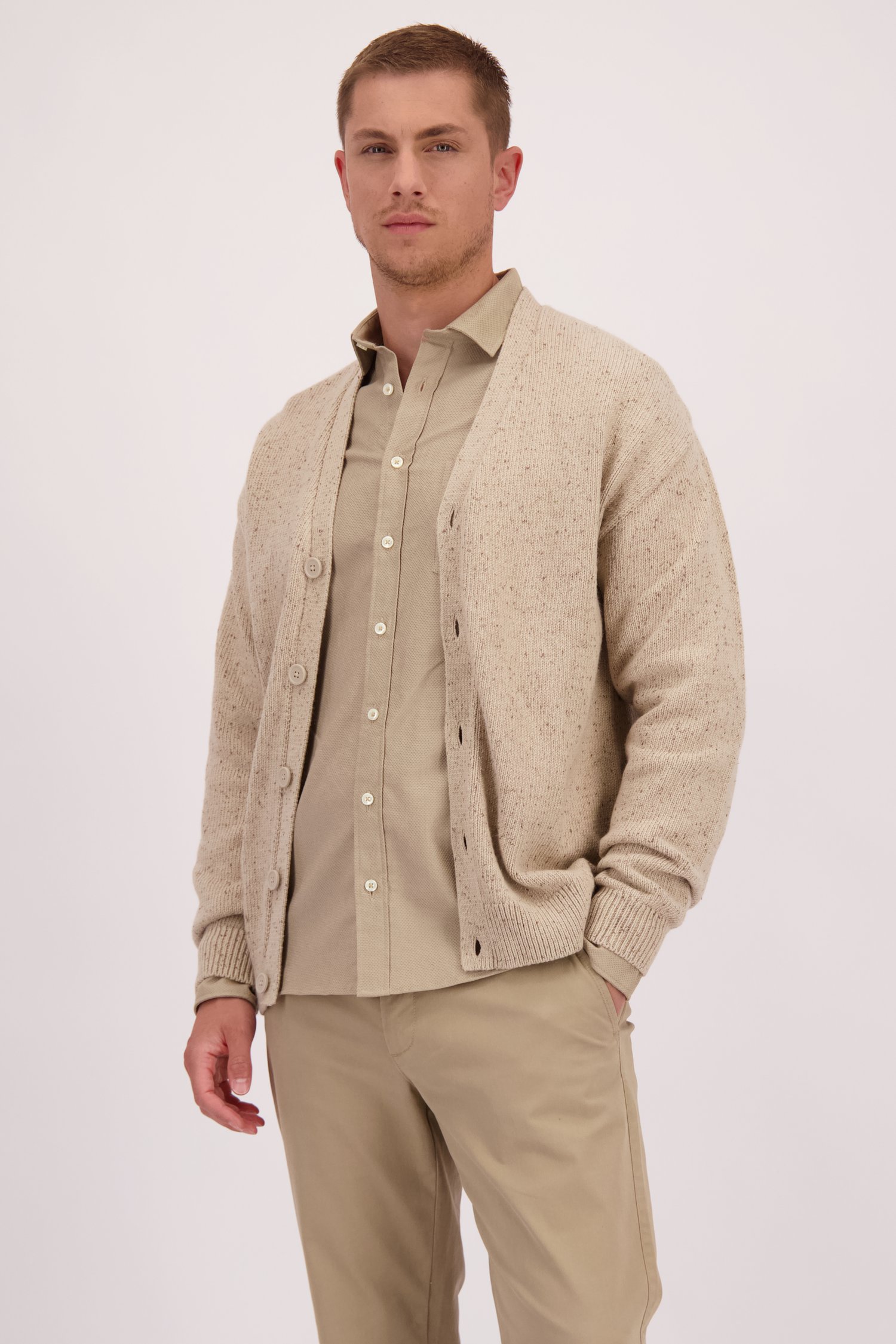 Le devant de Cardigan beige à boutons de Casual Five pour Hommes
