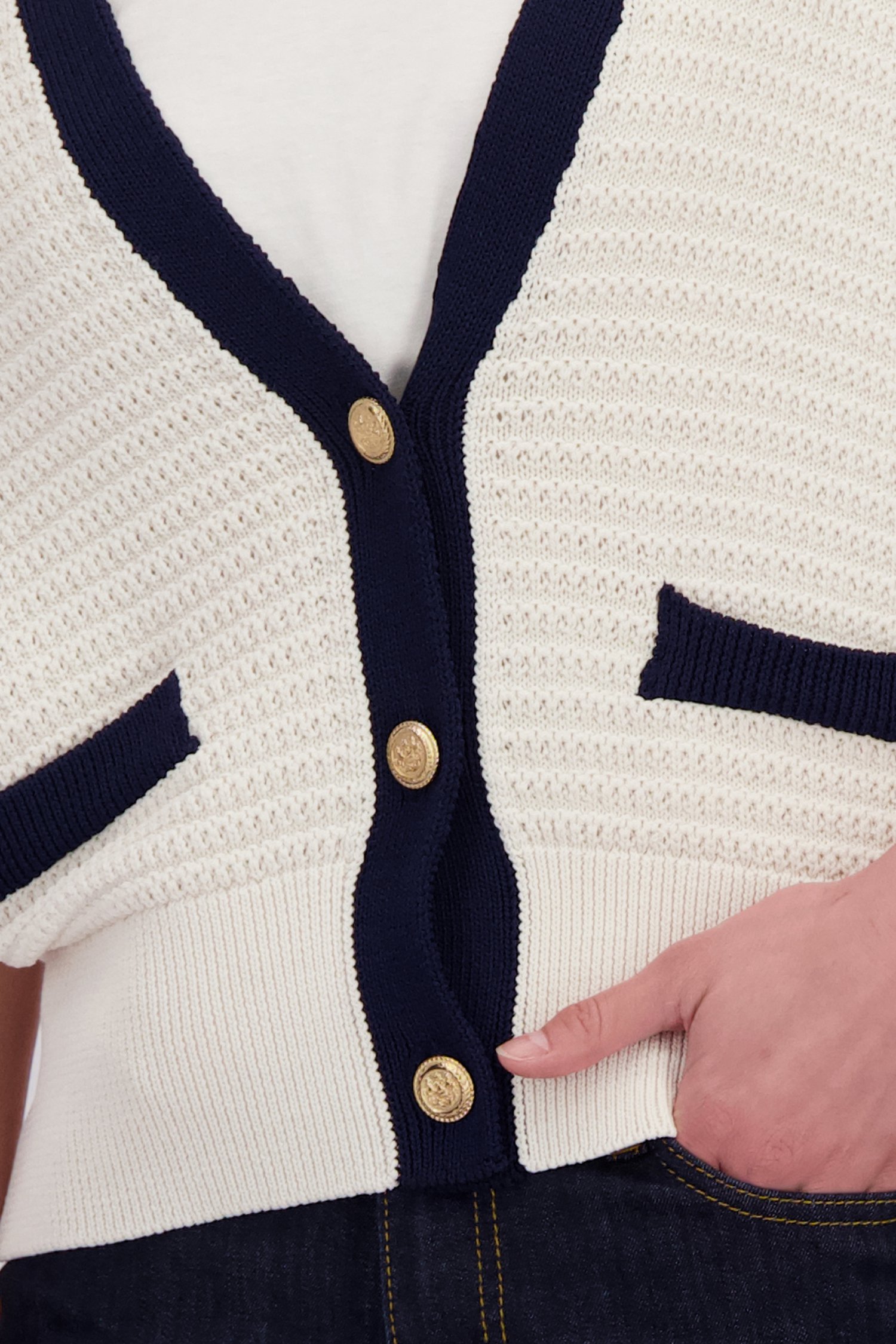 Détail de Cardigan blanc à manches courtes de More & More pour Femmes