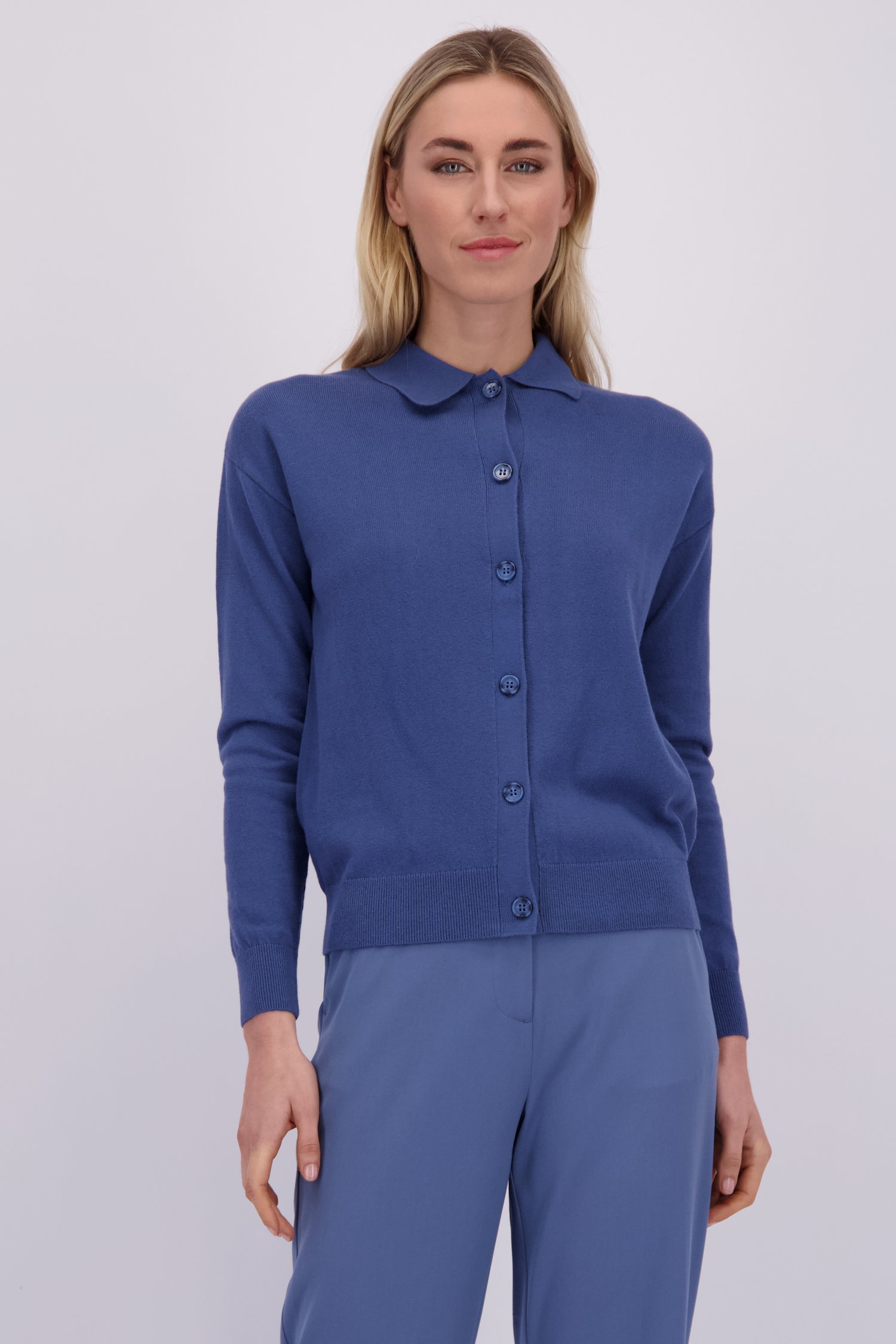 Le devant de Cardigan bleu à col polo de Liberty Island pour Femmes