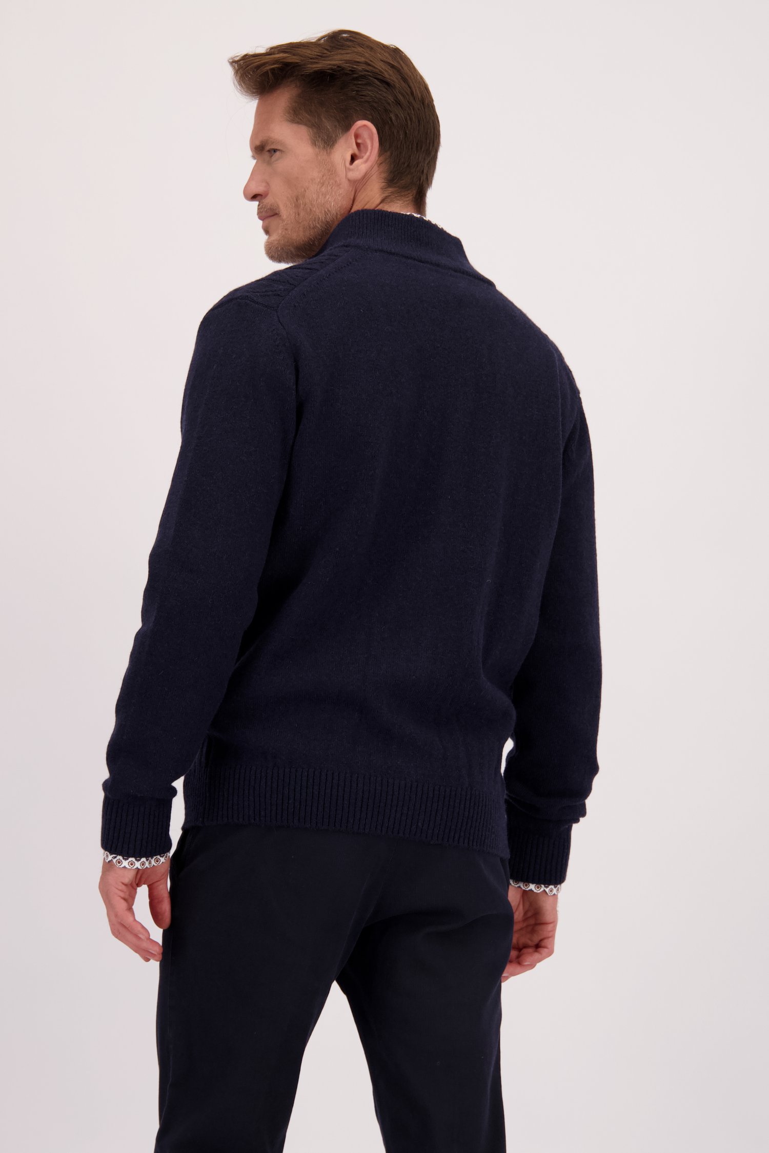 Le dos de Cardigan bleu marine à motif torsadé de Dansaert Blue pour Hommes