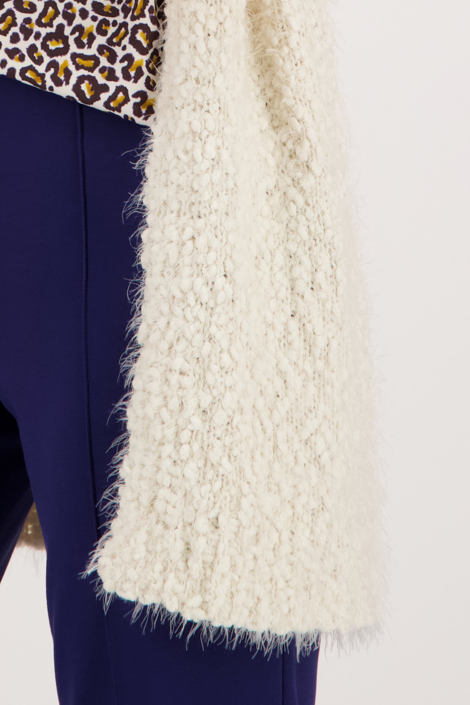 Cardigan doux écru de Claude Arielle pour Femmes