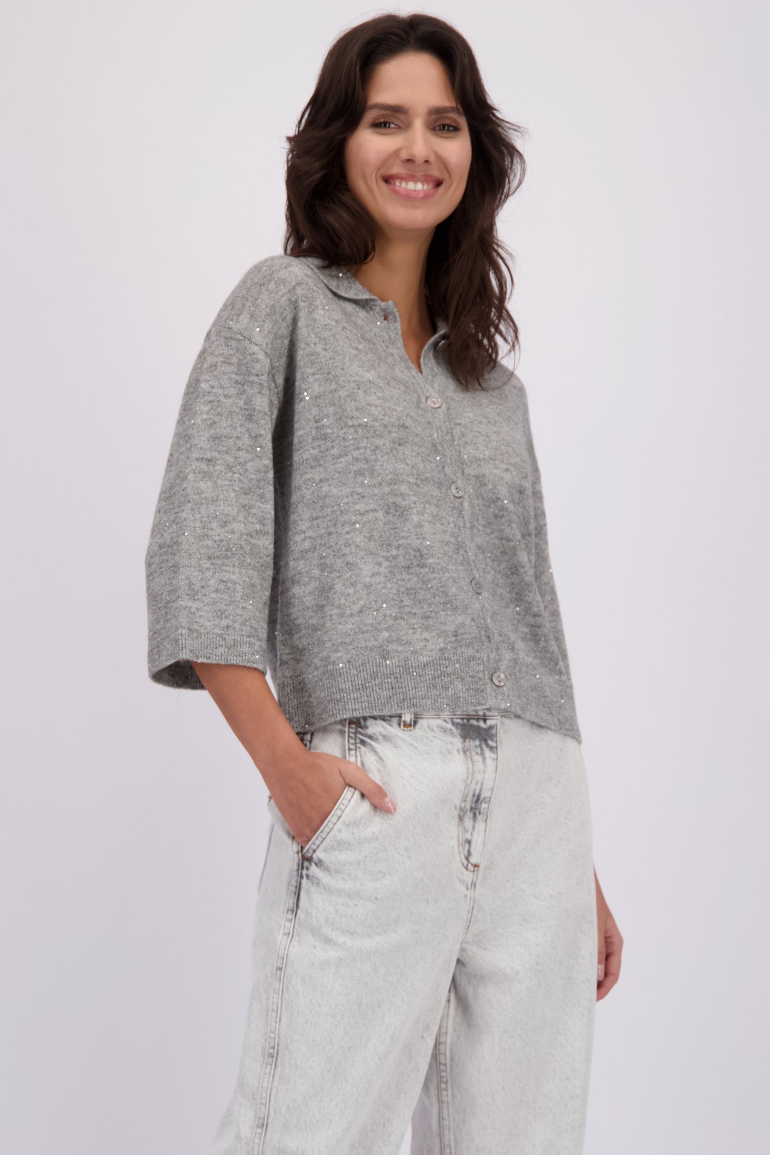 Le devant de Cardigan gris à paillettes de Louise pour Femmes