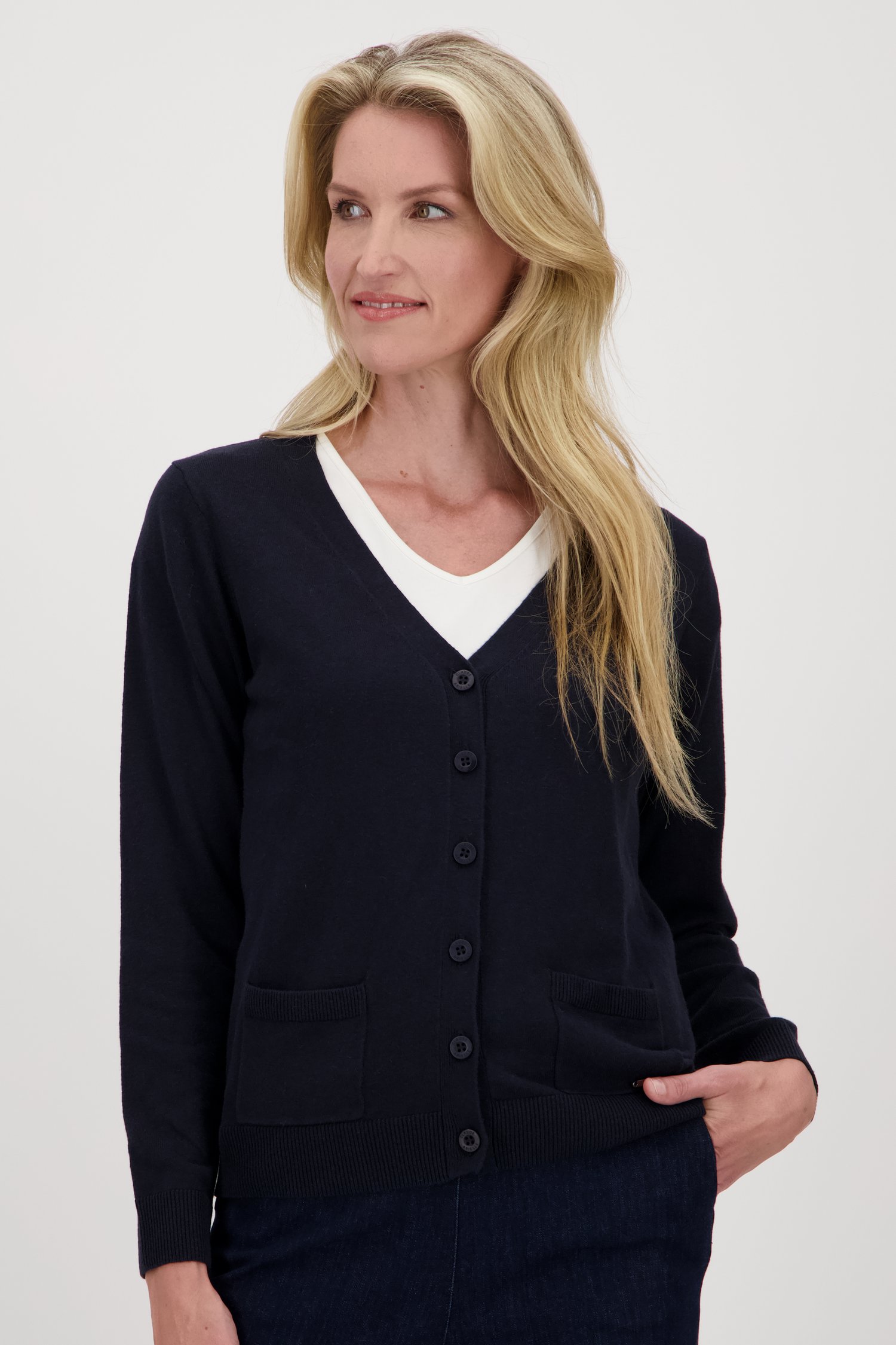 Cardigan marine avec boutons ton sur ton de Claude Arielle pour Femmes