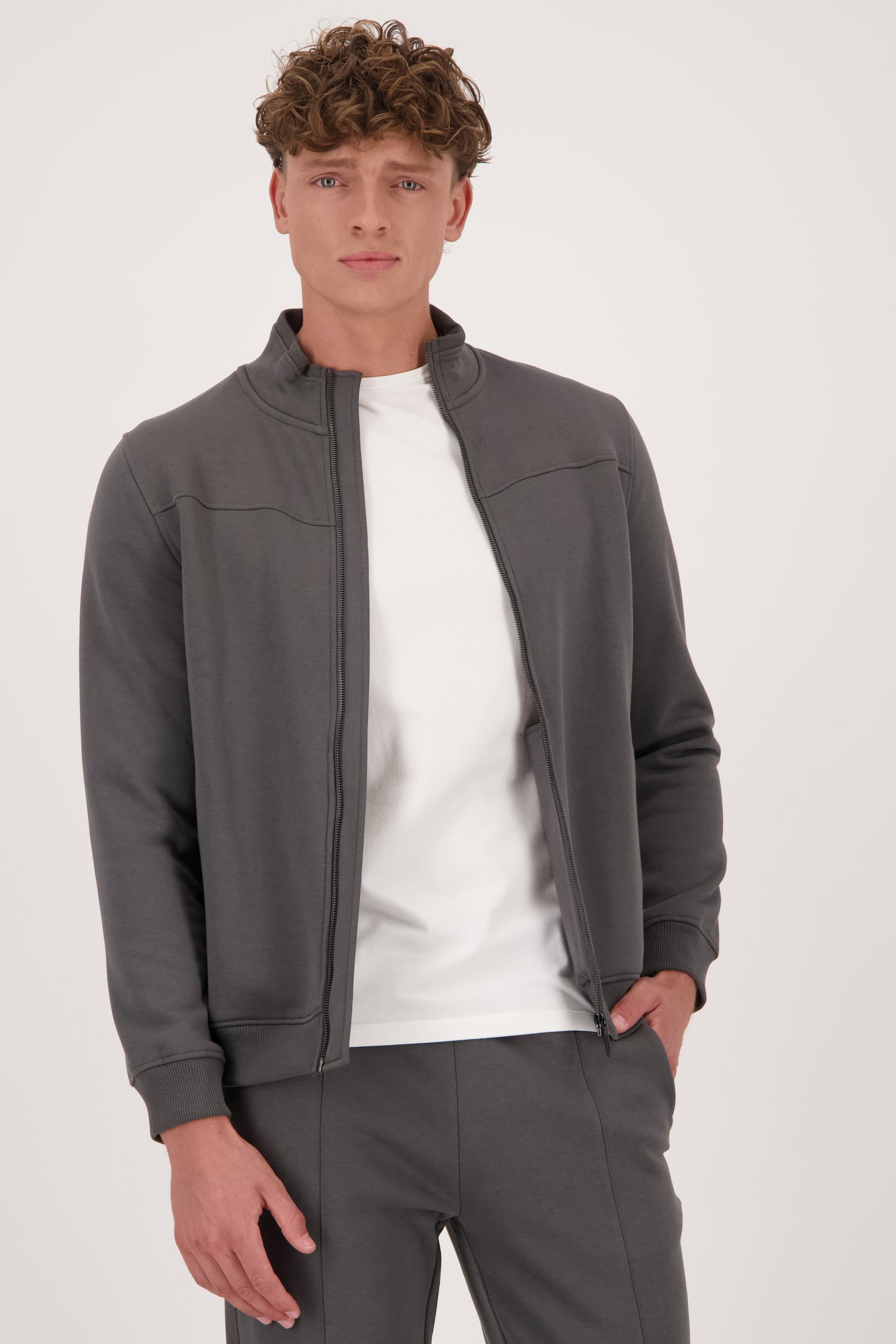 Le devant de Cardigan zippé gris-vert	 de Liberty Island pour Hommes