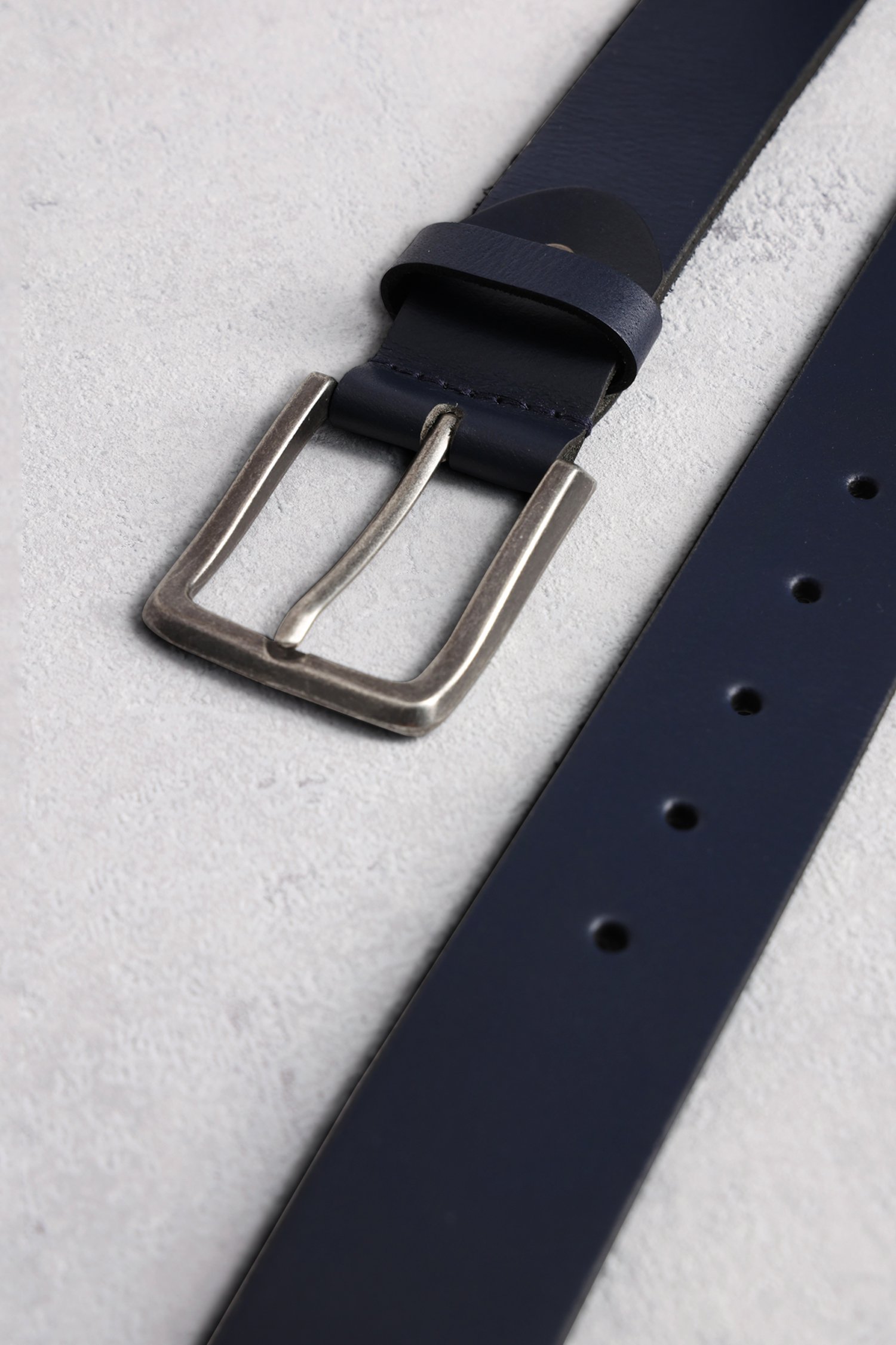 Photo produit 1 de Ceinture en cuir bleu marine de Liberty Island pour Hommes