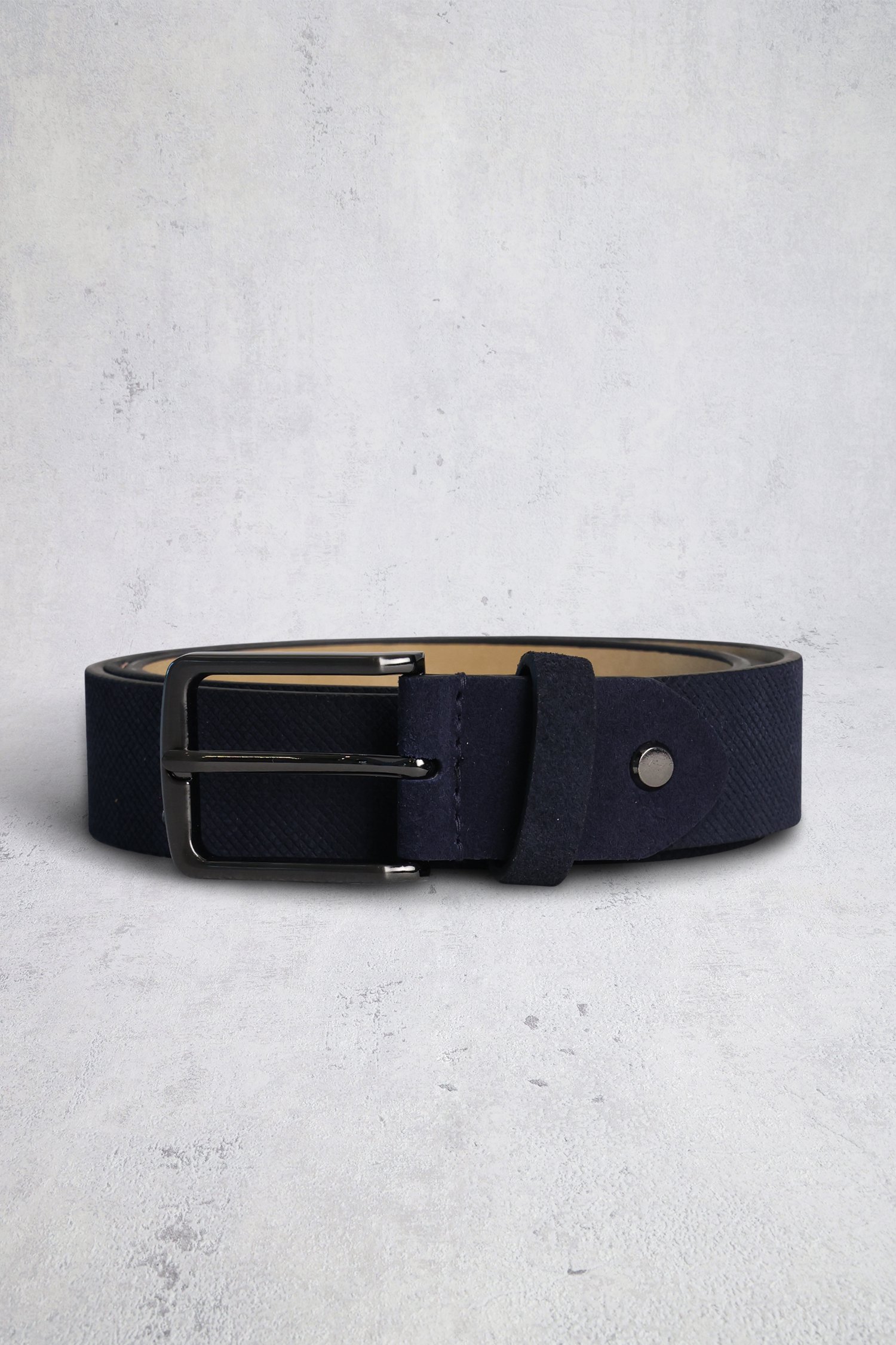 Le devant de Ceinture en cuir bleu marine de Liberty Island pour Hommes