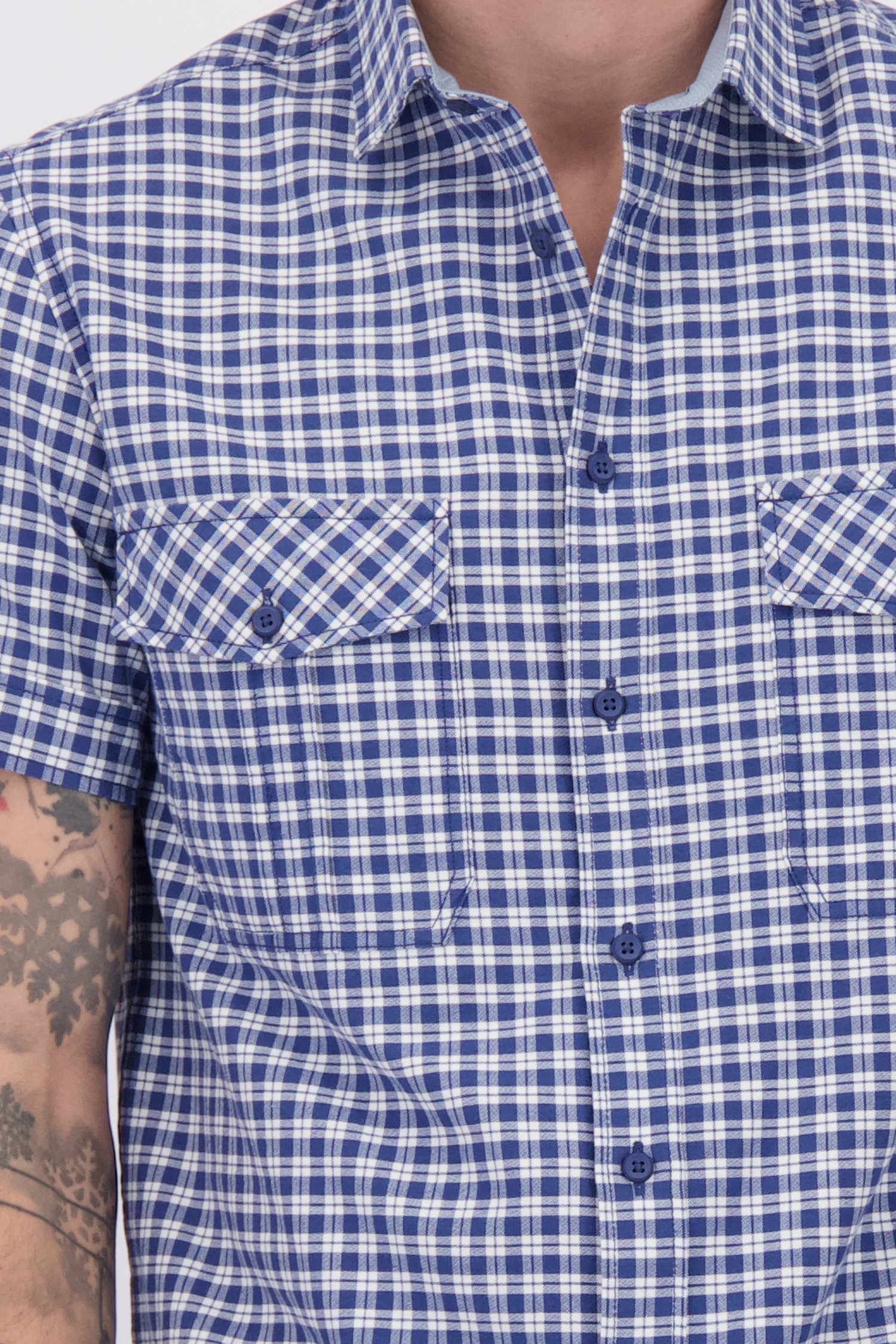 Détail de Chemise à carreaux bleus – Regular fit de Ravøtt pour Hommes