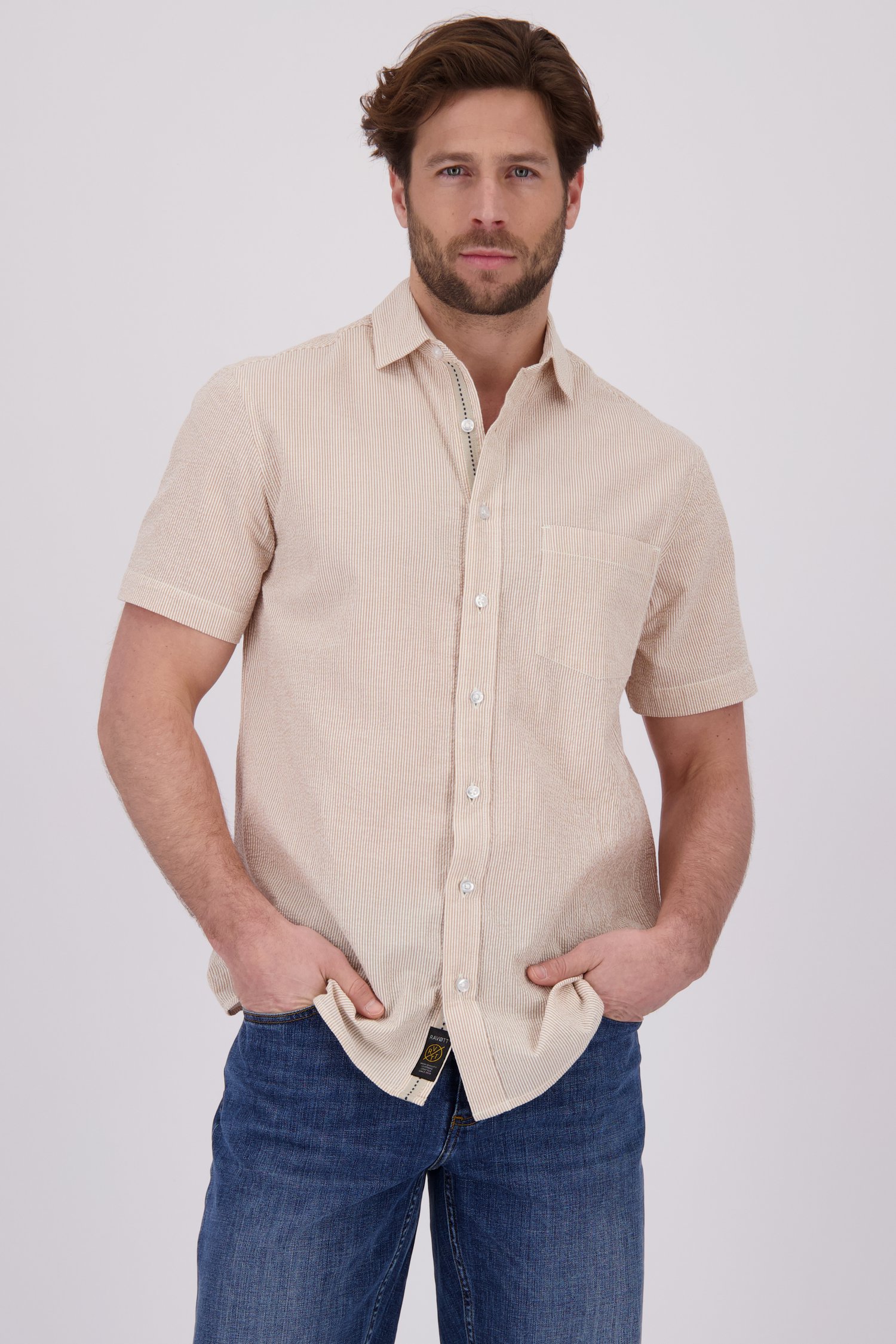 Chemise à manches courtes rayée blanc et marron de Ravøtt pour Hommes