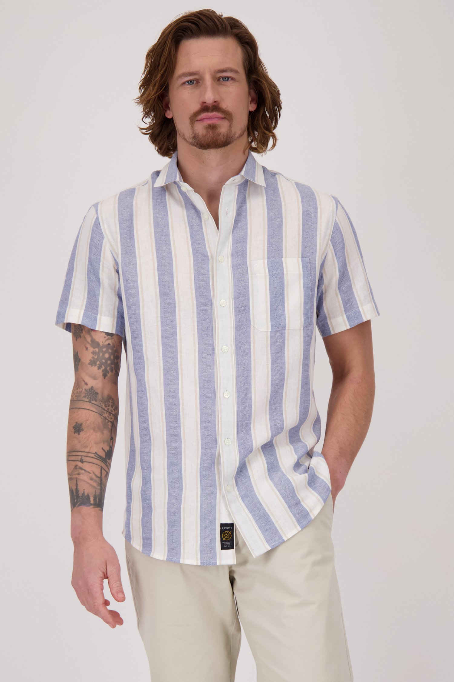 Chemise à manches courtes rayée écru-bleu de Ravøtt pour Hommes
