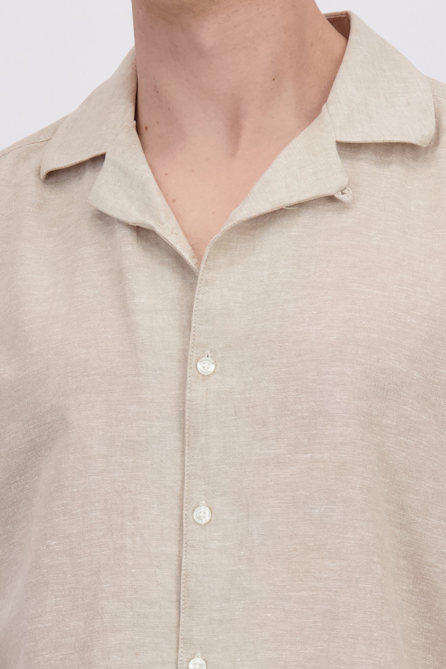 Détail de Chemise beige clair en lin de Only & Sons pour Hommes
