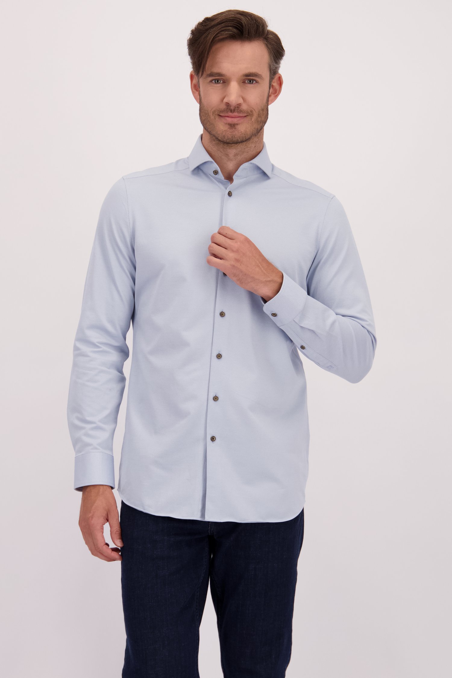 Le devant de Chemise bleu clair - Regular fit de Upper East pour Hommes