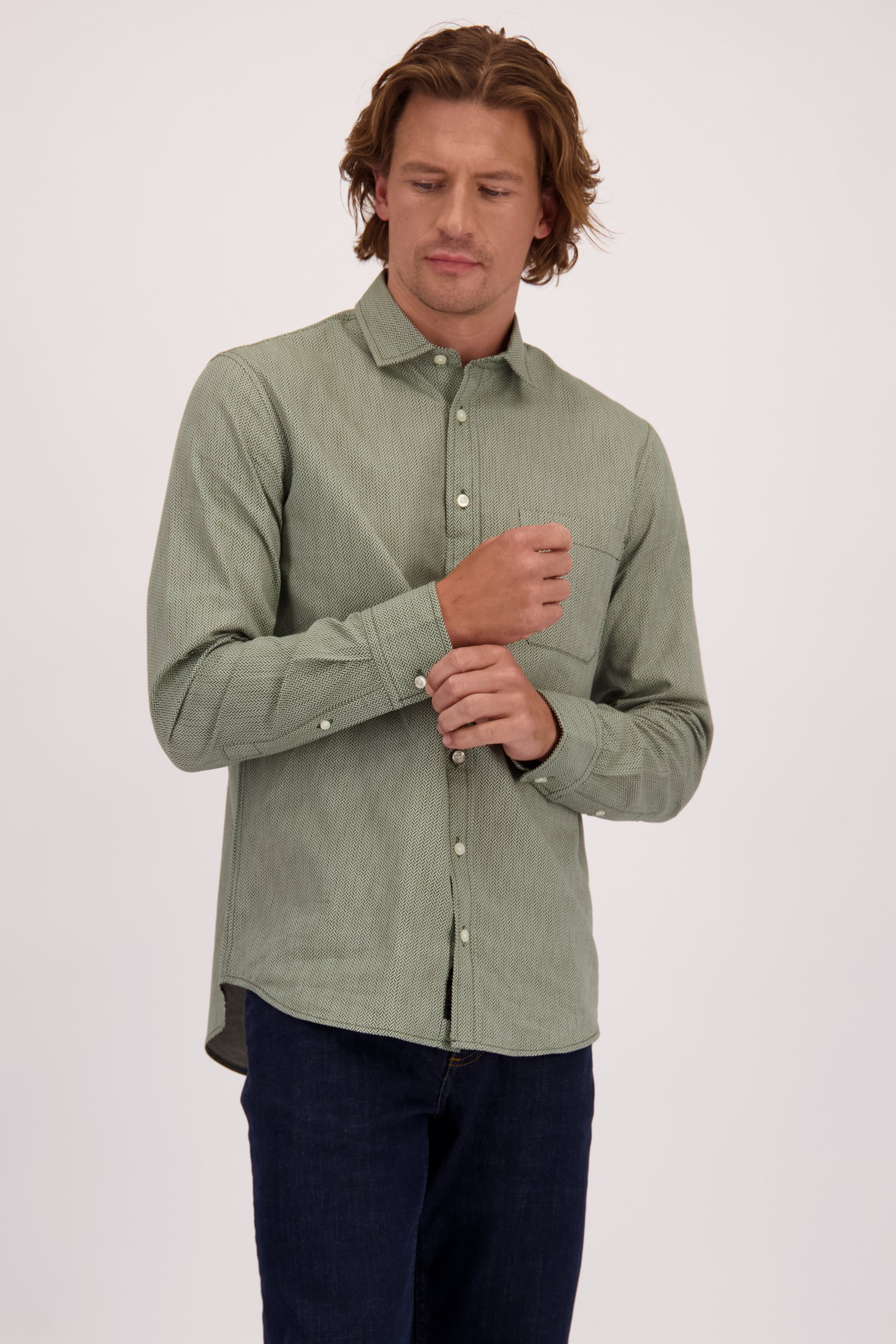 Le devant de Chemise en velours côtelé beige clair de Ravøtt pour Hommes