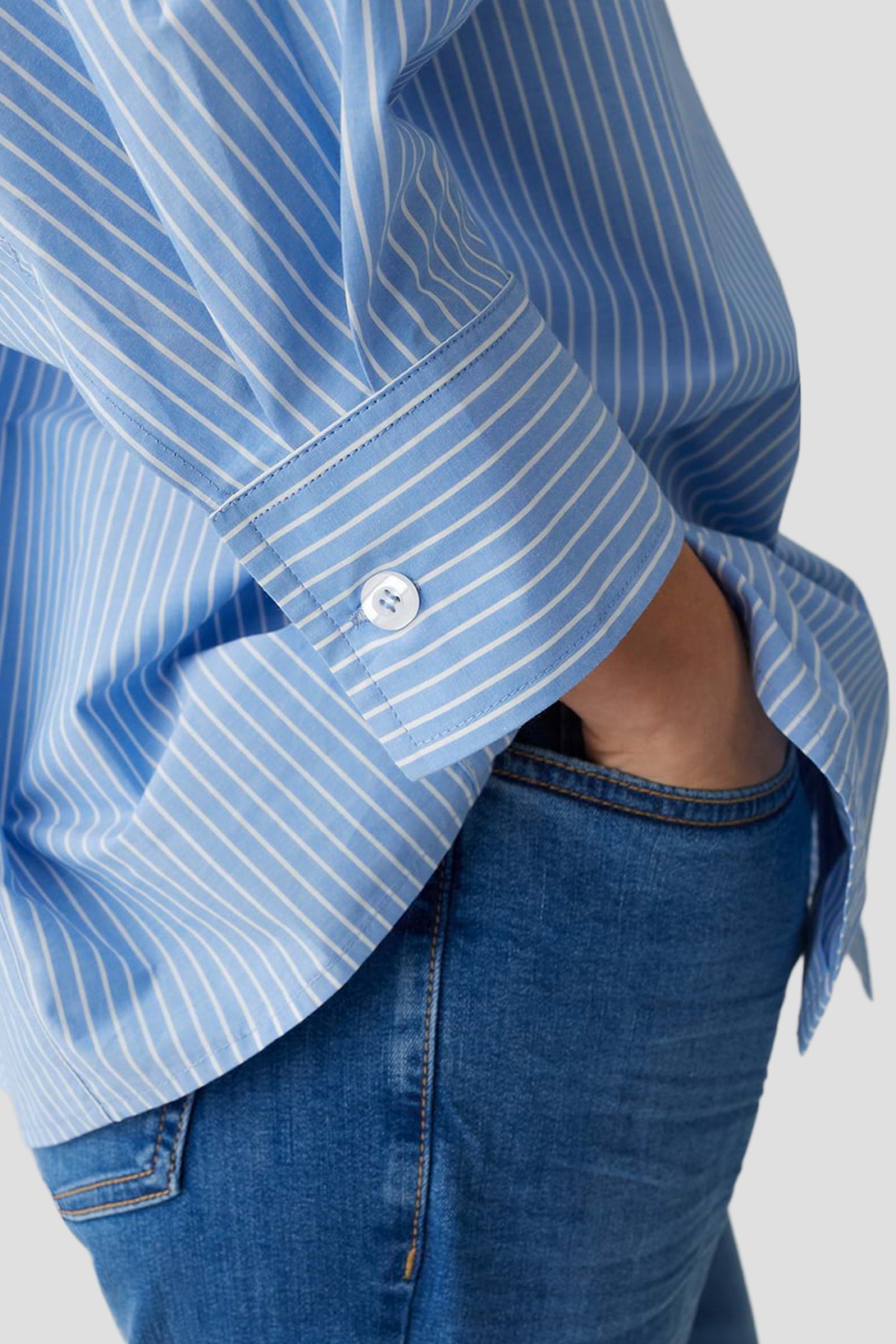 Détail de Chemisier bleu à rayures blanches de Opus pants pour Femmes