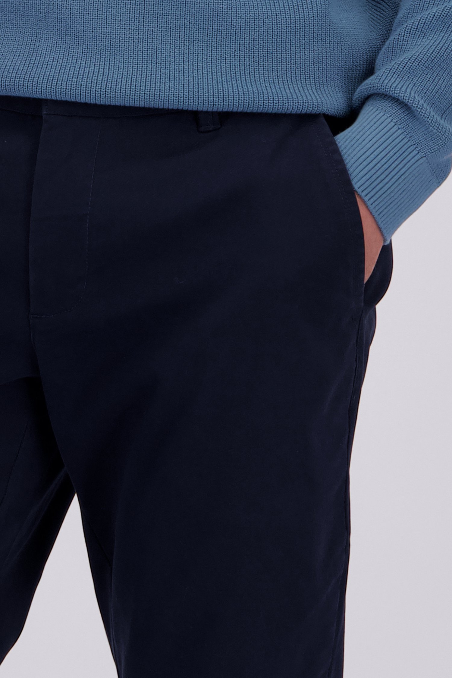 Détail de Chino bleu marine de Liberty Island pour Hommes