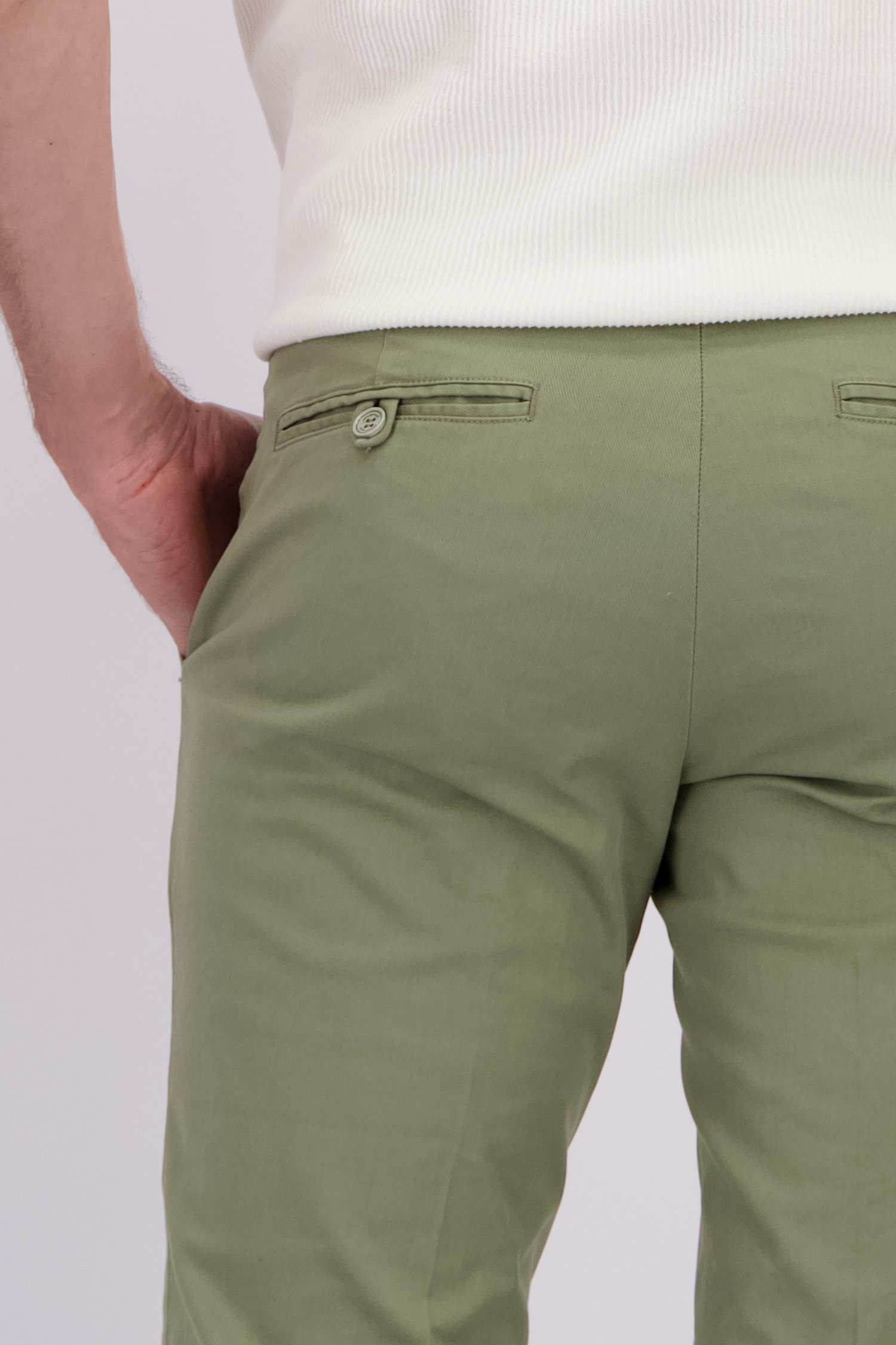 Détail de Chino verte – Louisiana – Regular fit de Brassville pour Hommes