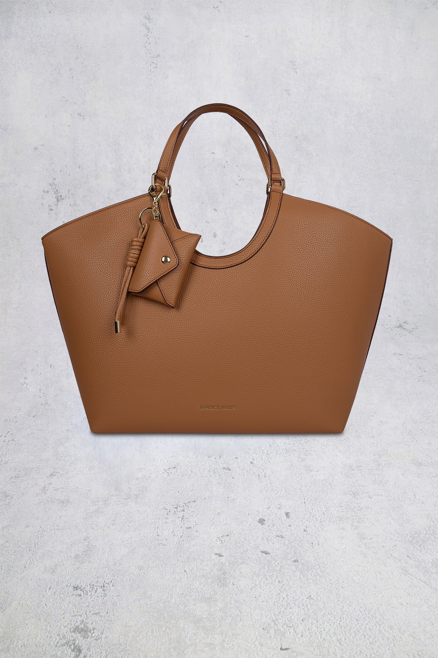 Voorkant van  Cognac schoudertas met uitneembare binnentas door Laurent David voor Dames