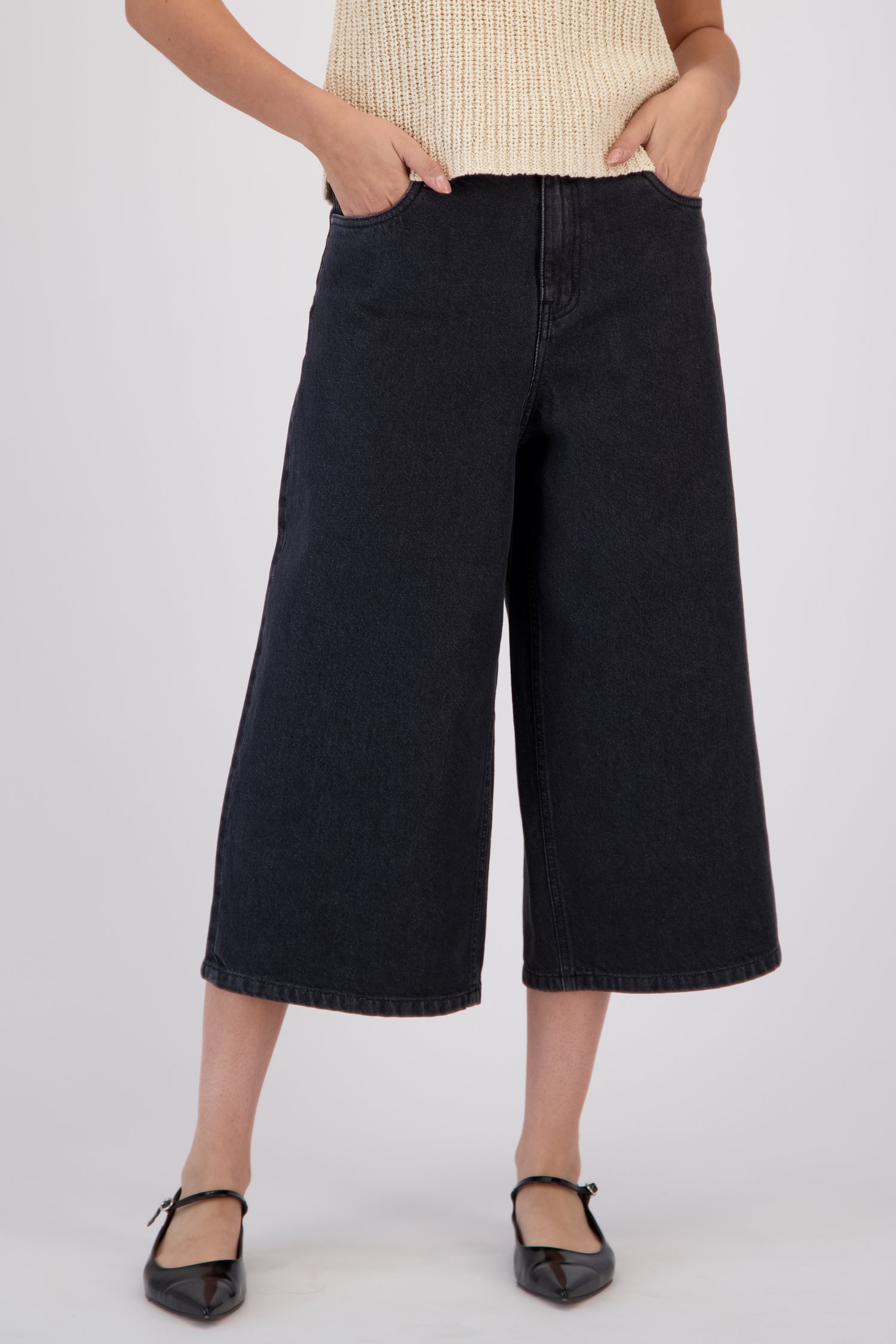 Le devant de Culotte en jean gris de Louise pour Femmes