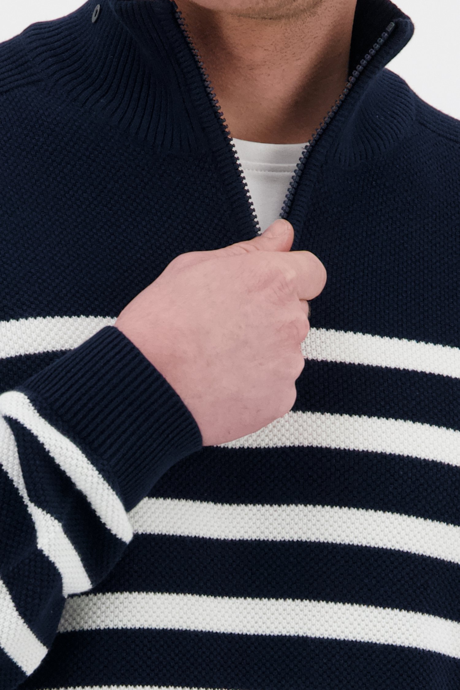 Donkerblauw-wit gestreepte trui met korte rits van Ravøtt voor Heren