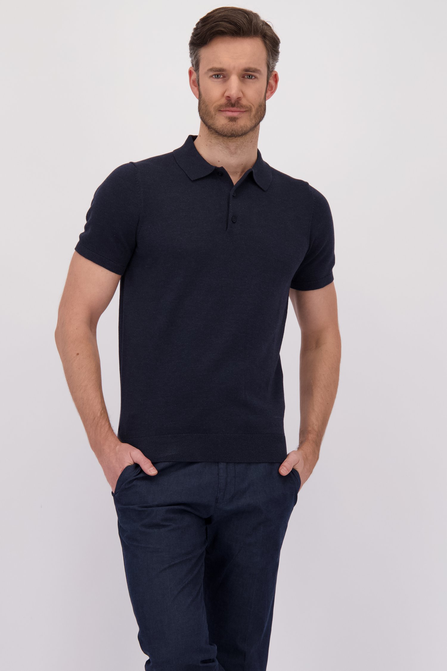 Voorkant van Donkerblauwe gebreide polo met korte mouwen door Michaelis voor Heren