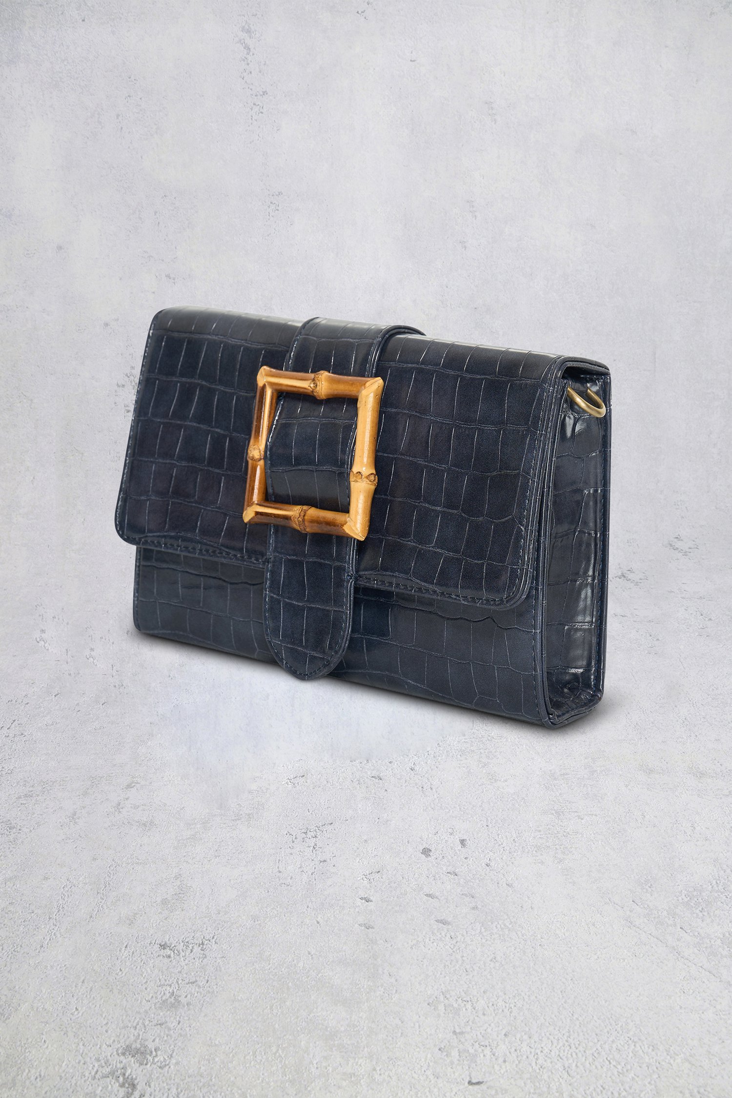 Productfoto 1 van Donkerblauwe handtas met krokodillenstructuur door Bulaggi voor Dames
