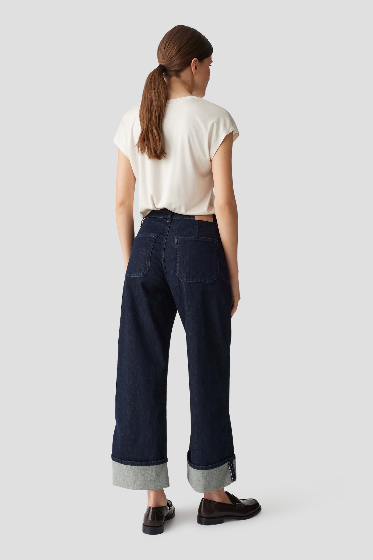 Achterkant van Donkerblauwe jeans met omslag - 7/8 lengte  door Opus voor Dames