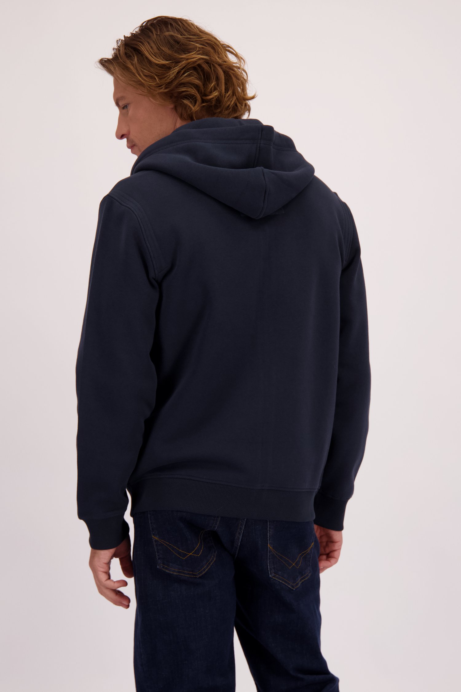 Achterkant van Donkerblauwe sweatervest door Ravøtt voor Heren