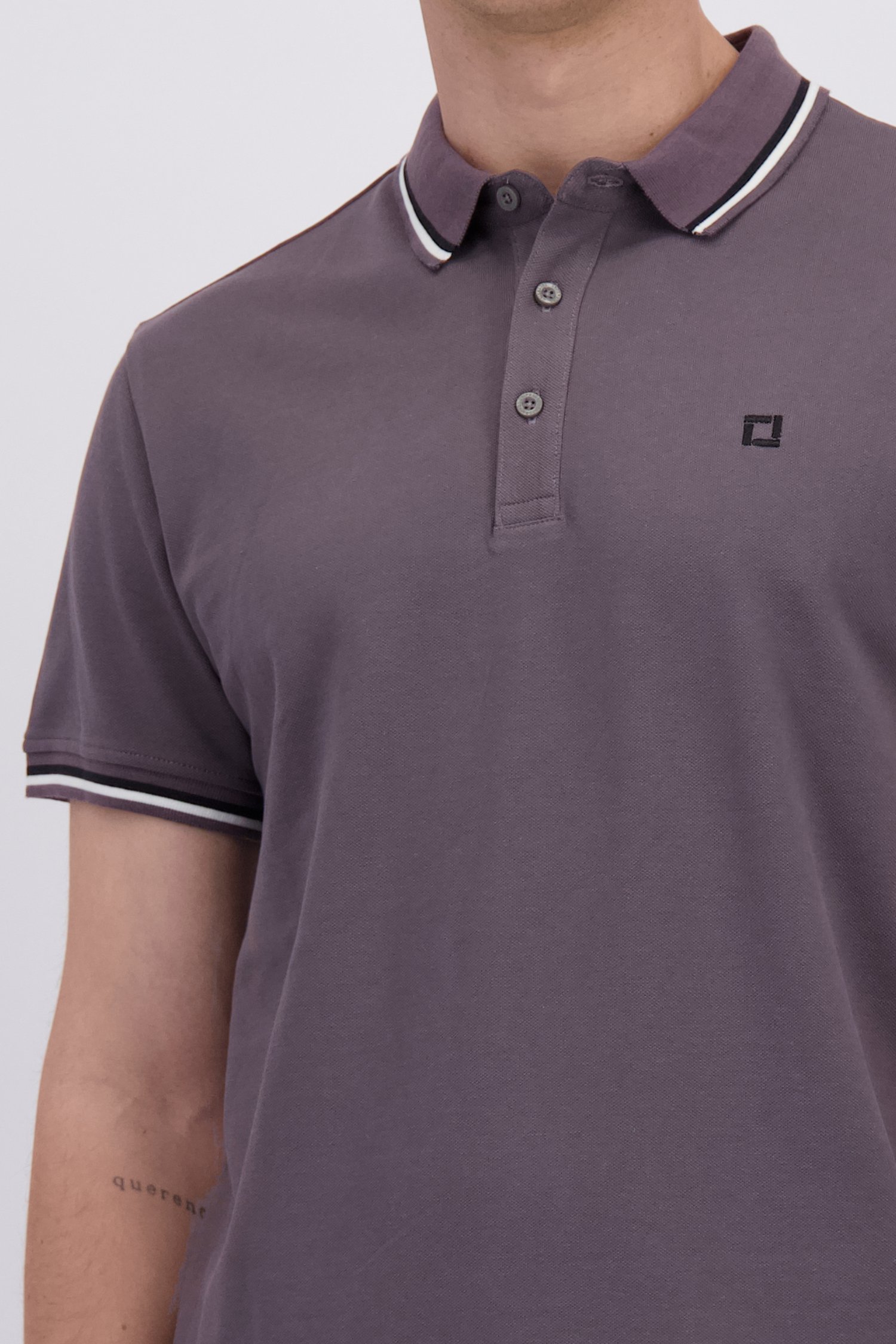 Detail van Donkerbruine polo  door Only & Sons voor Heren