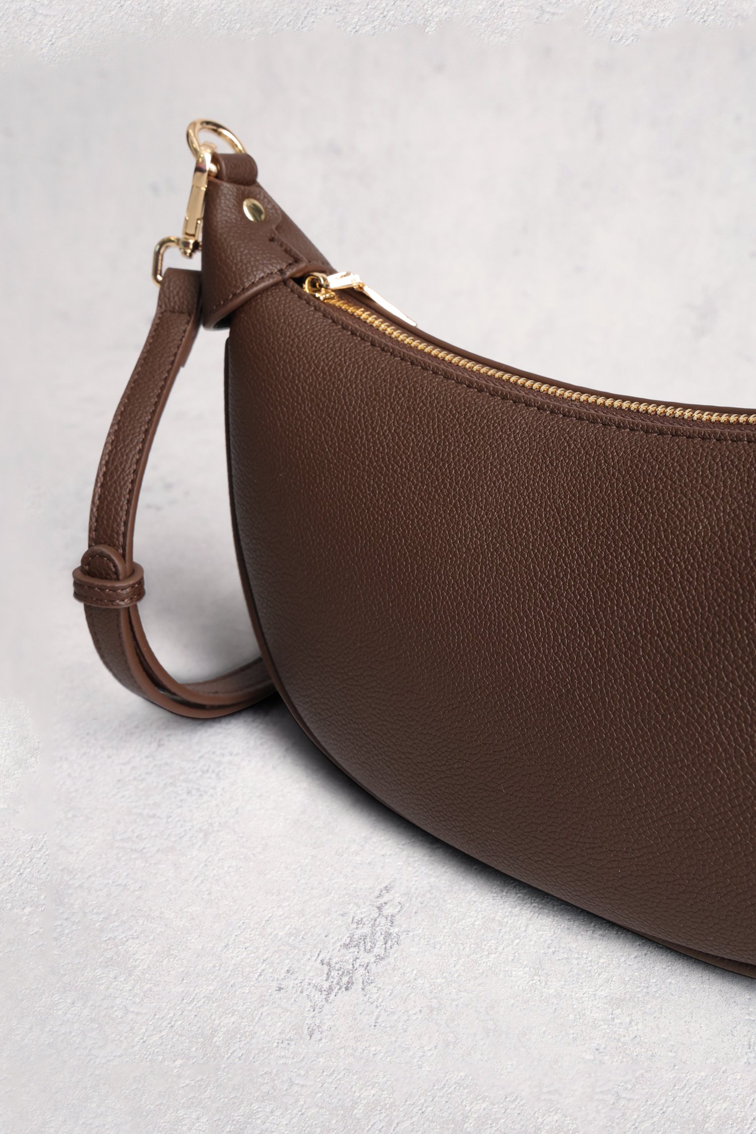 Achterkant van Donkerbruine schoudertas  door Liberty Island voor Dames