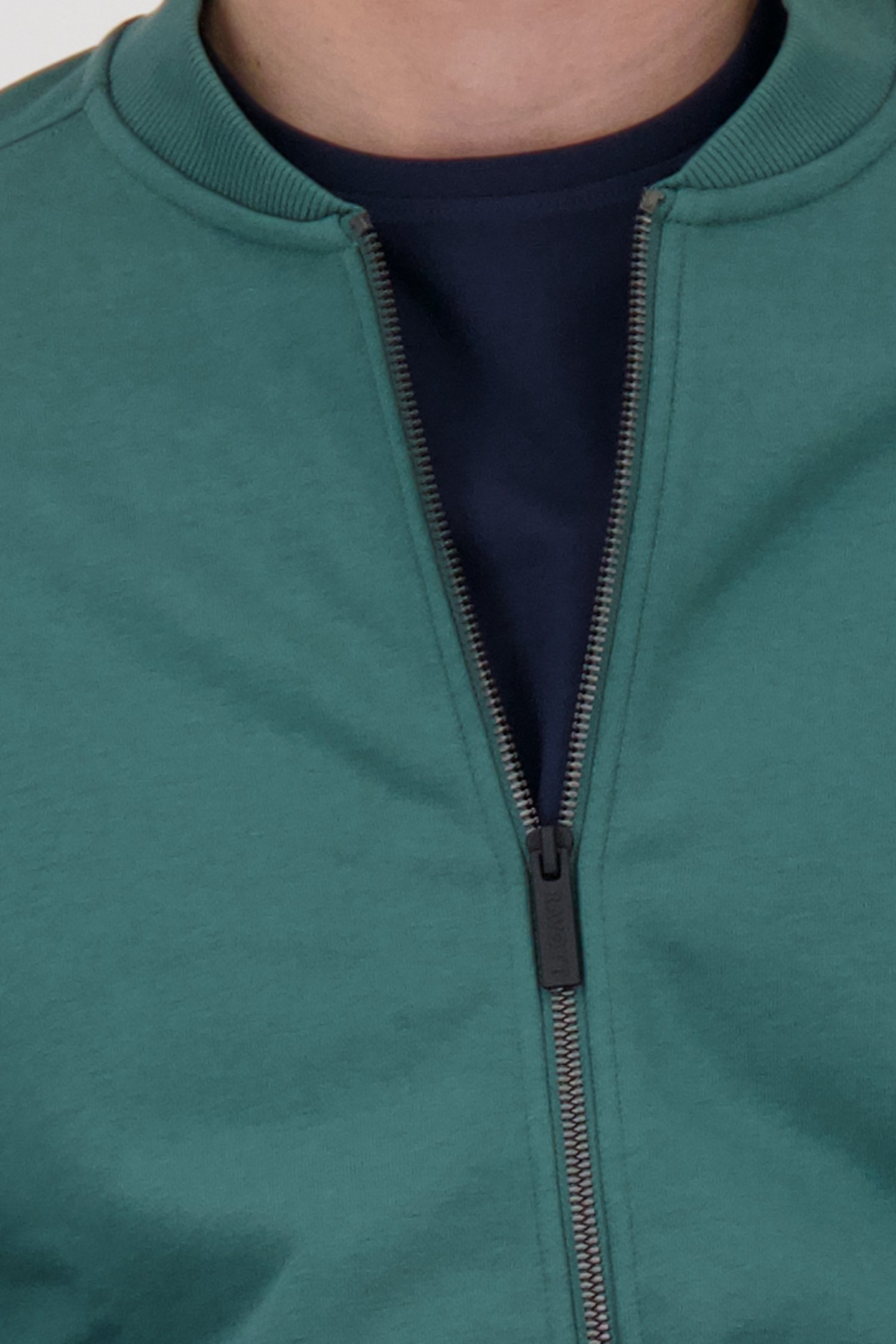 Donkergroene sweater met rits van Ravøtt voor Heren