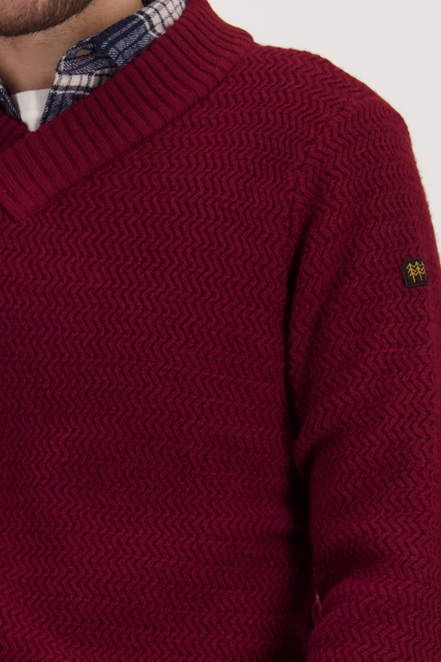 Donkerrode trui met fijn gebreid motief van Ravøtt | 3065705 | e5