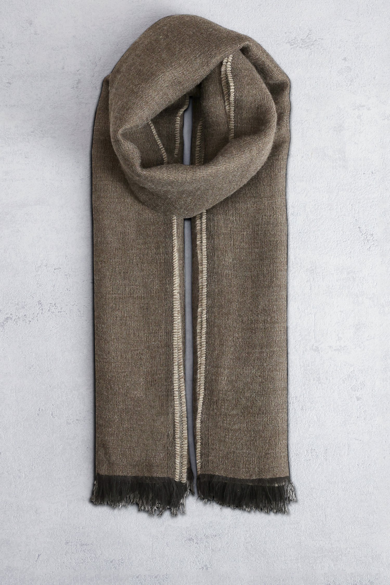 Voorkant van Dubbelzijdige sjaal taupe - bruin door Modeno voor Heren