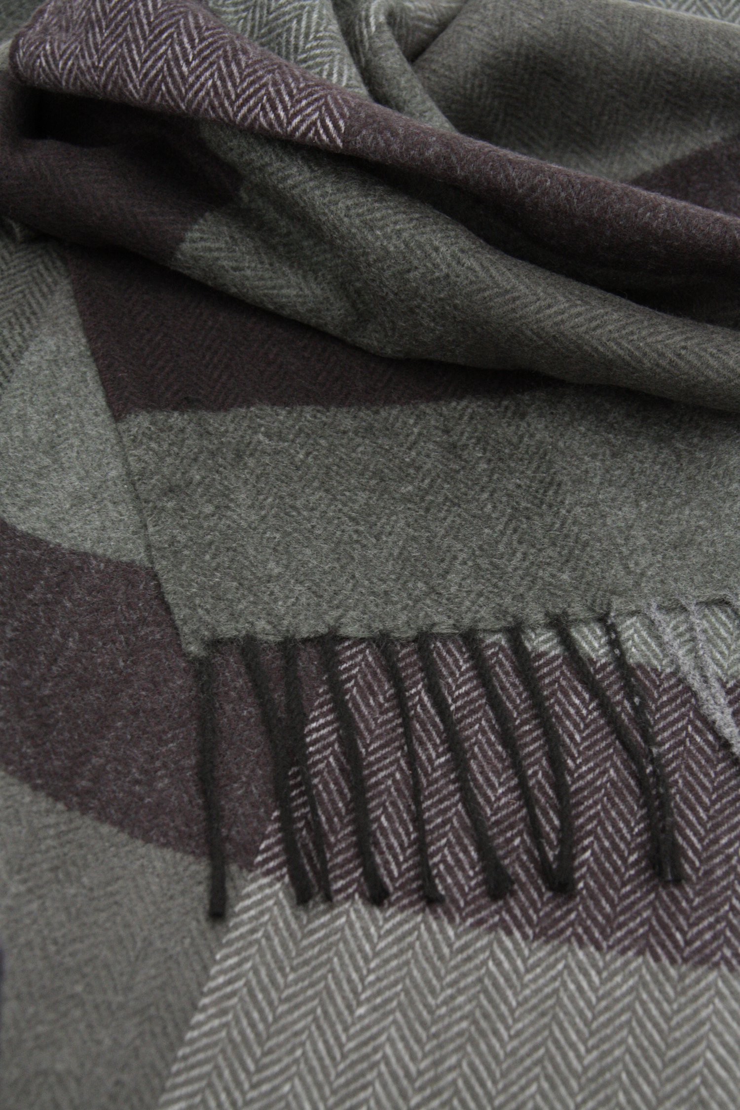Écharpe gris-vert avec motif en damier de Michaelis pour Hommes