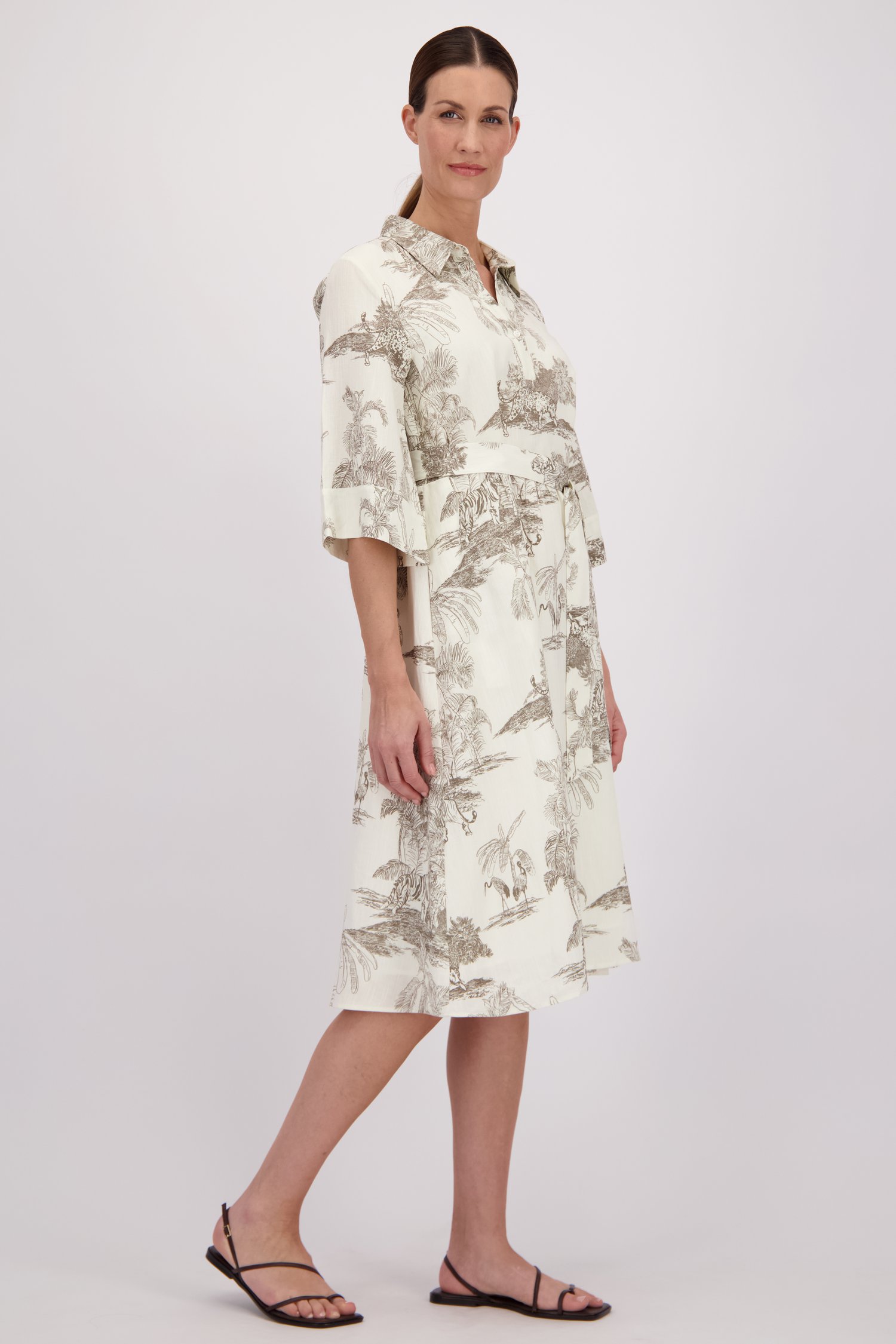 Ecru midi kleedje met kaki jungleprint van More & More voor Dames