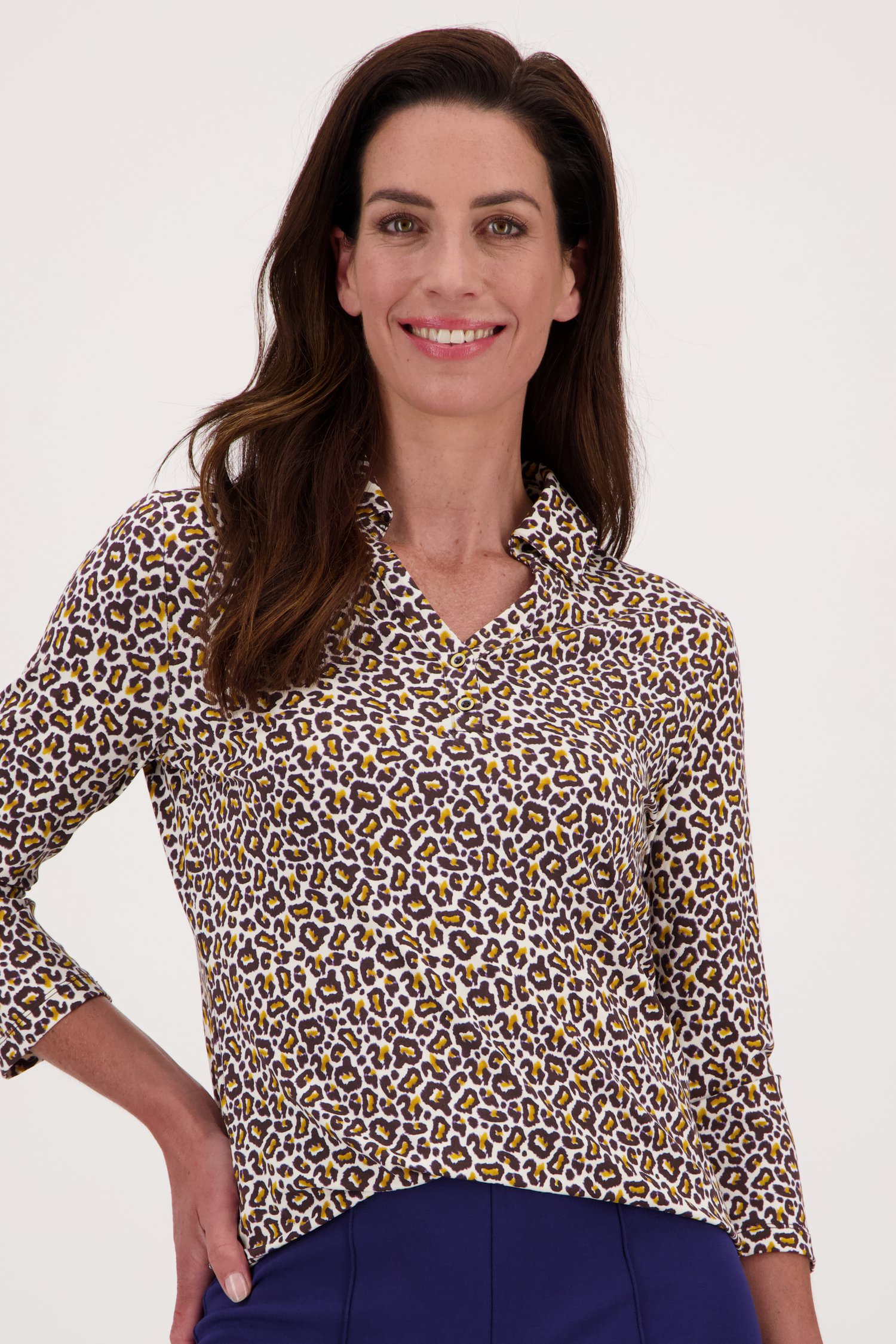Ecru polo met fijne luipaardprint van Claude Arielle voor Dames